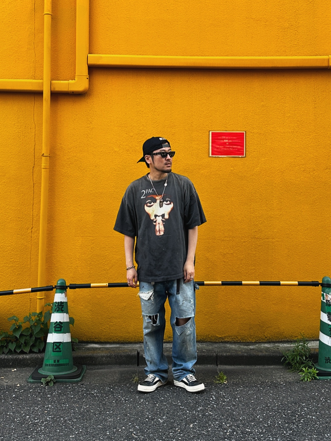 Saint Mxxxxxx x 2Pac S/S T-Shirt Black - 25SS, Saint Mxxxxxx Saint Journey Cap Black 착용 스타일 - 1