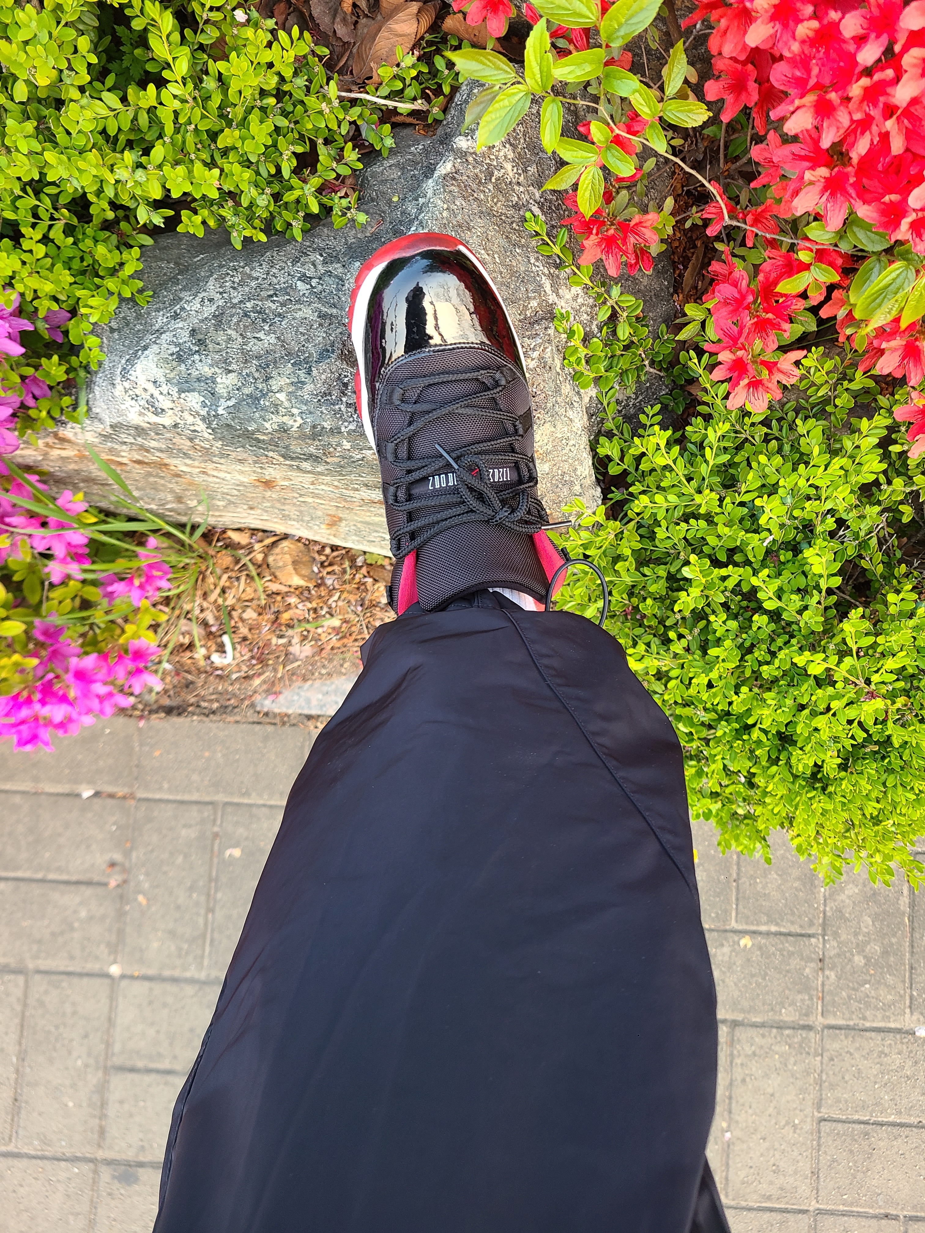Nike x Off-White NRG Track Pants Black - US/EU, Jordan 11 Retro Low Bred 착용 스타일 - 1