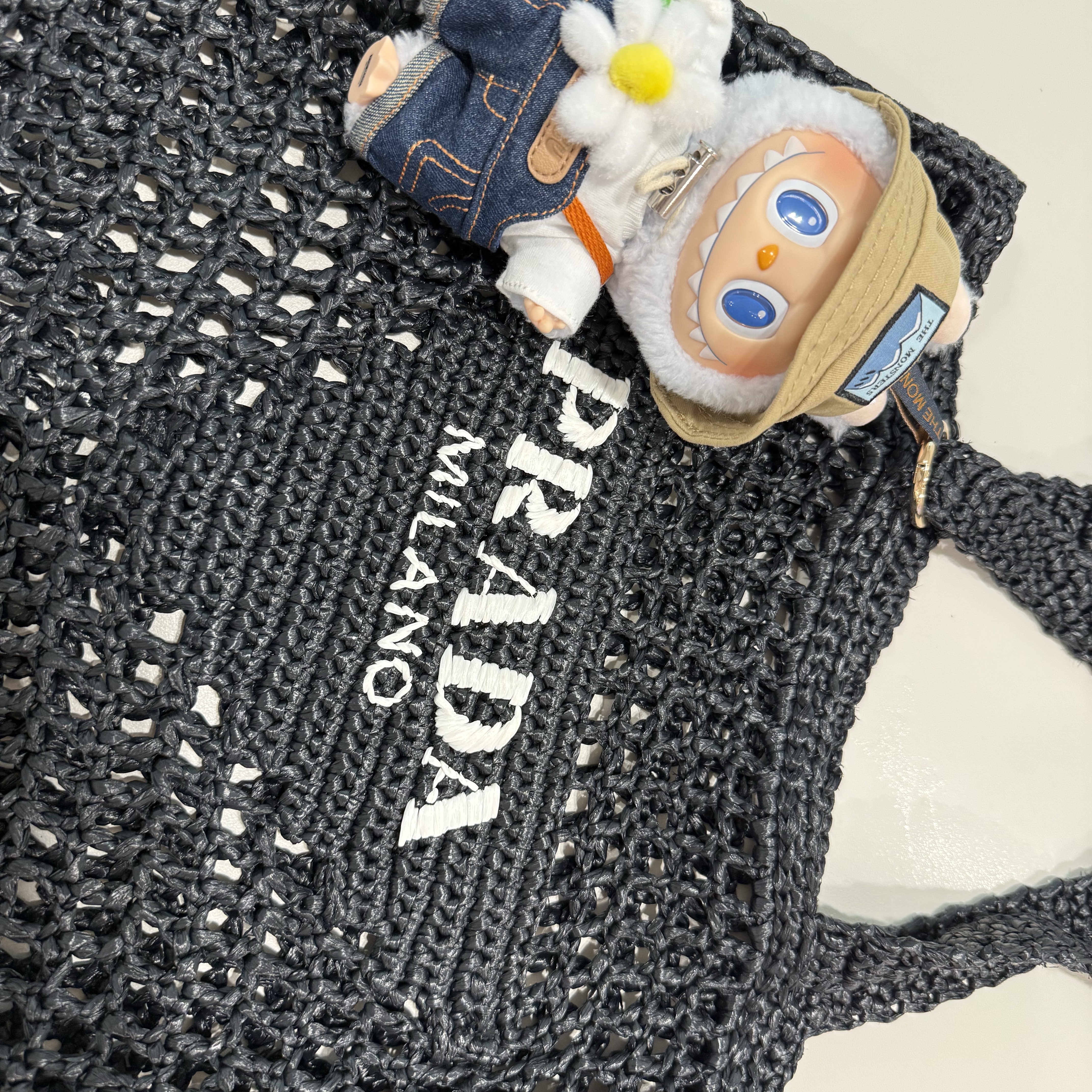 Pop Mart Fall In Wild Labubu Series Toy Keyring 착용 스타일 - 1