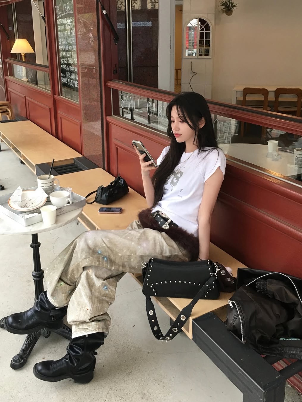 GRAILZ Jewel illusion pants beige 착용 스타일 - 1