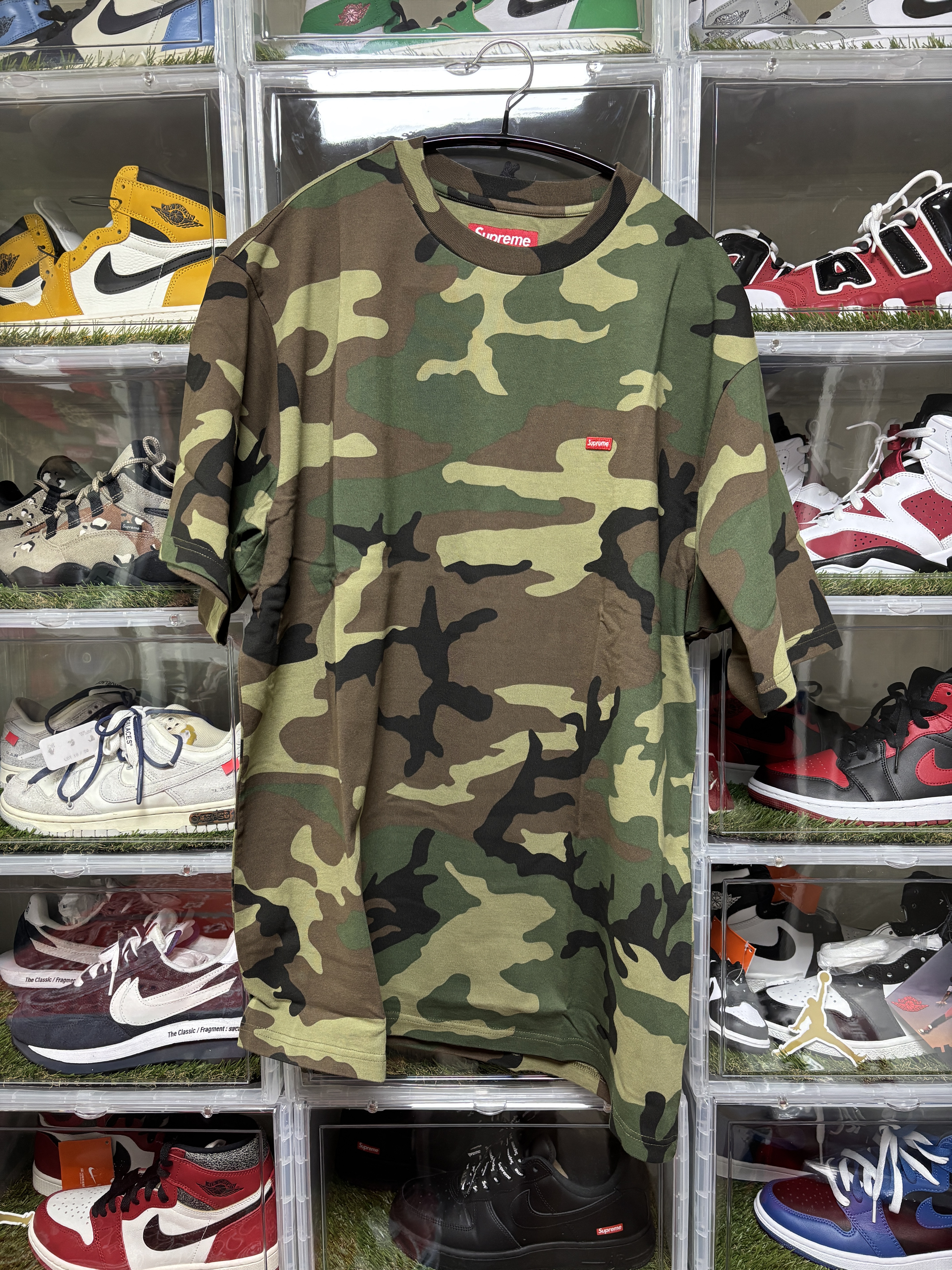 Supreme Small Box T-Shirt Woodland Camo - 25SS, Supreme Windstopper Facemask Woodland Camo - 23FW 착용 스타일 - 1
