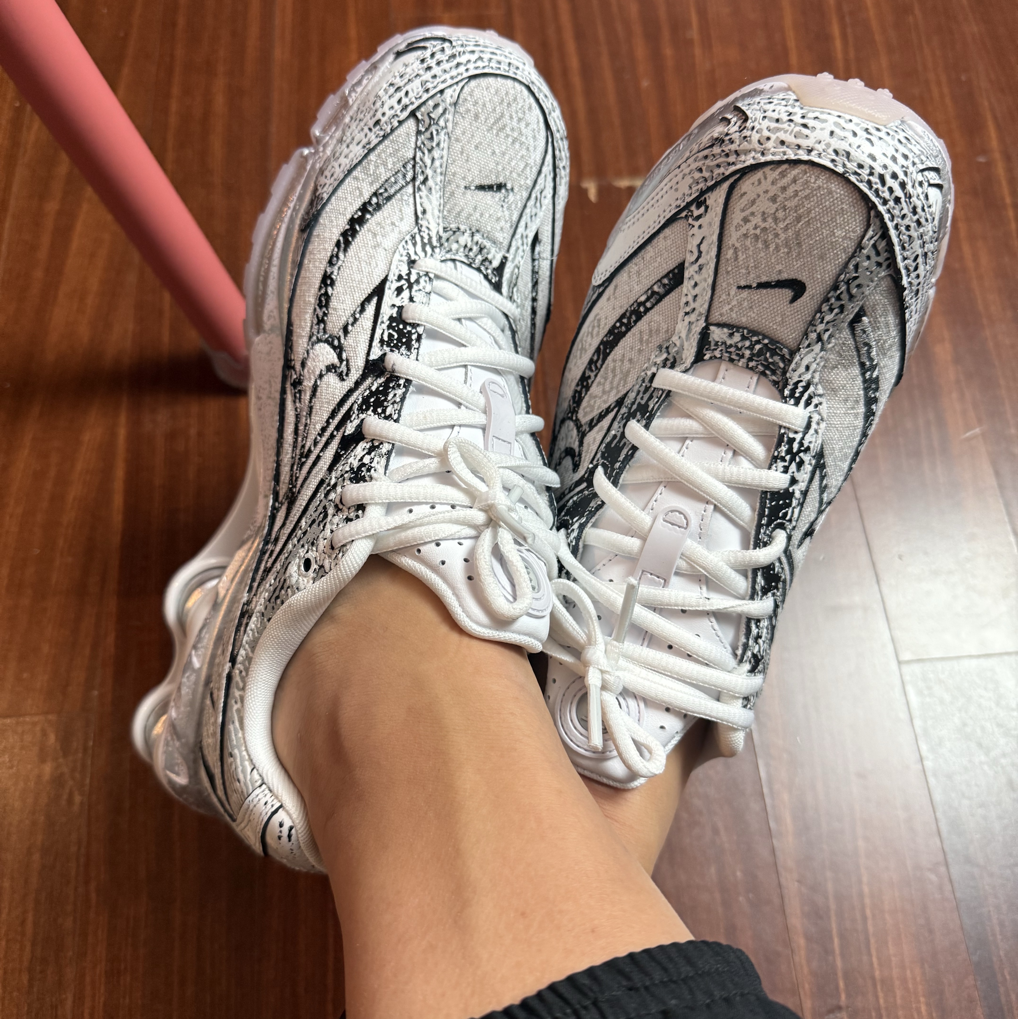 Nike Shox Ride 2 Metallic Platinum 착용 스타일 - 3