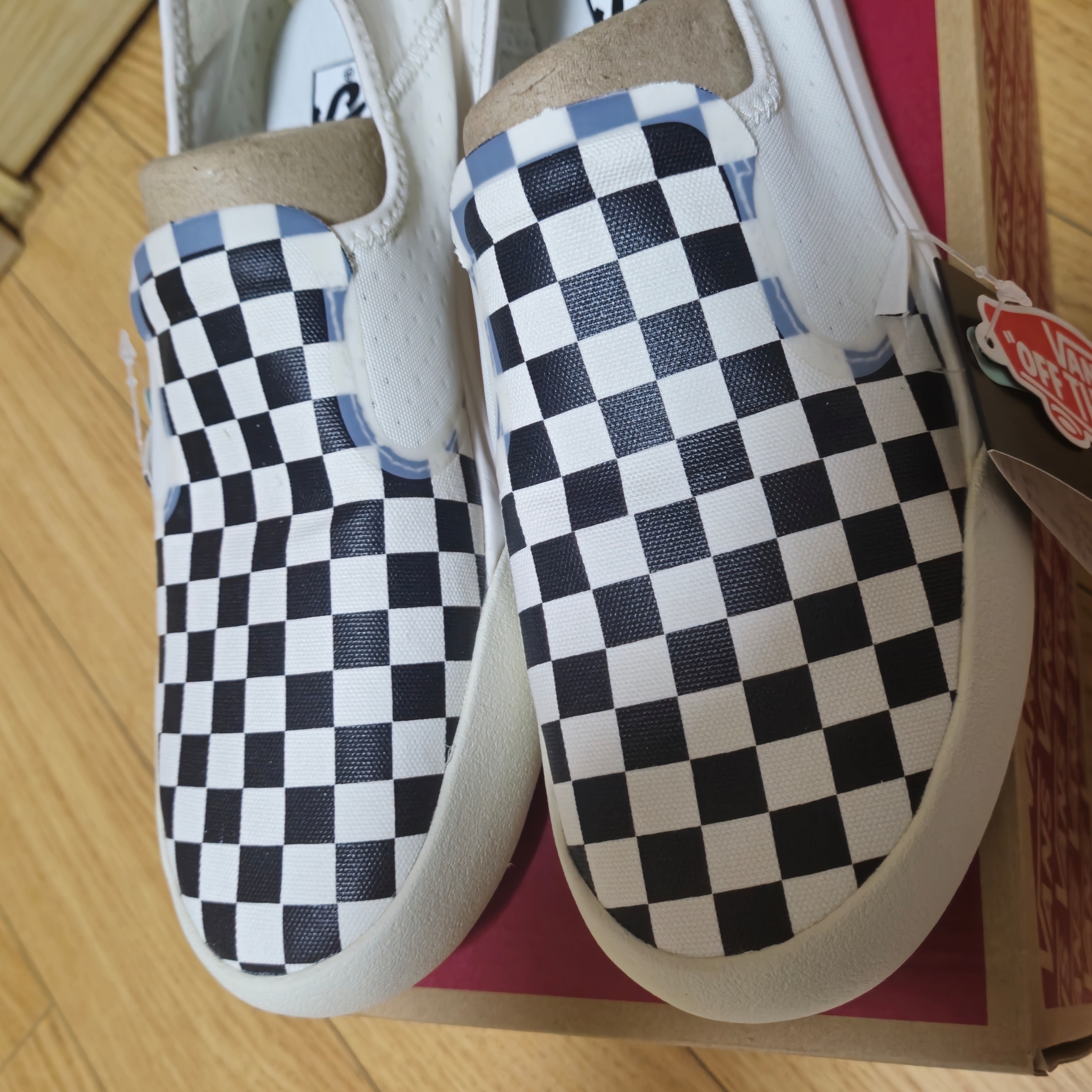 Vans Checkerboard Comfycush One Marshmallow 착용 스타일