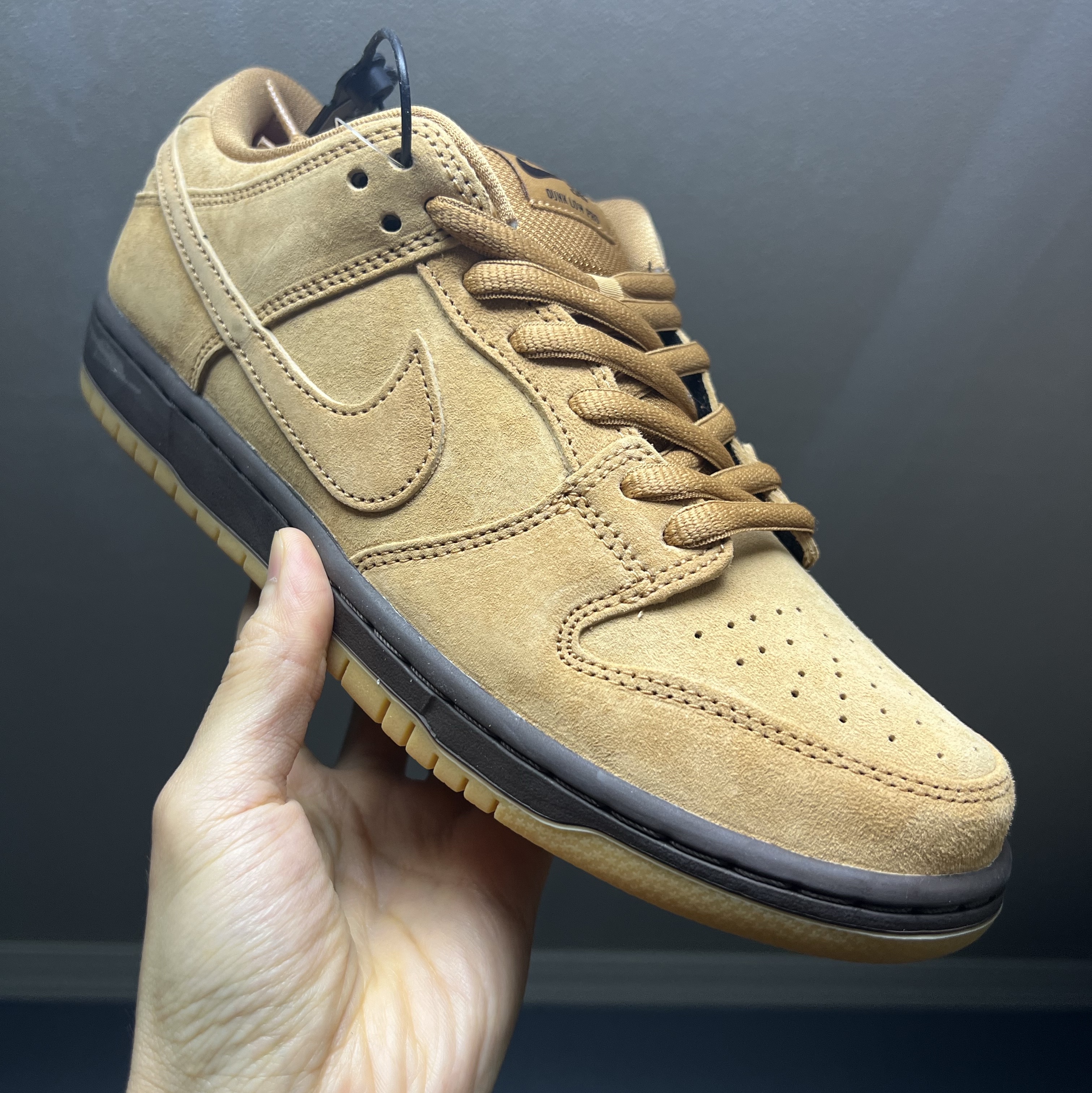 Nike SB Dunk Low Pro Wheat 2023 착용 스타일