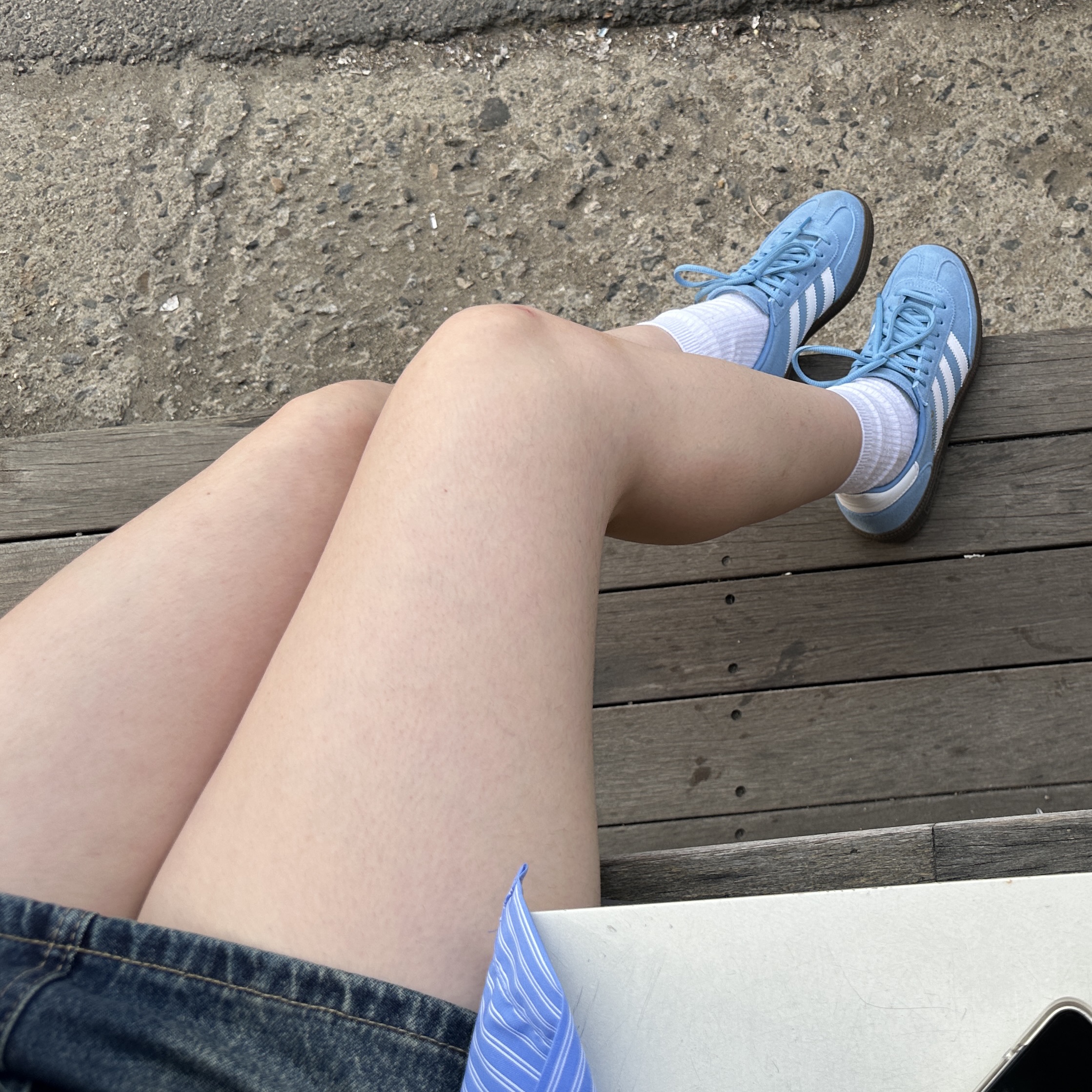 Adidas Spezial Handball Light Blue 착용 스타일 - 2