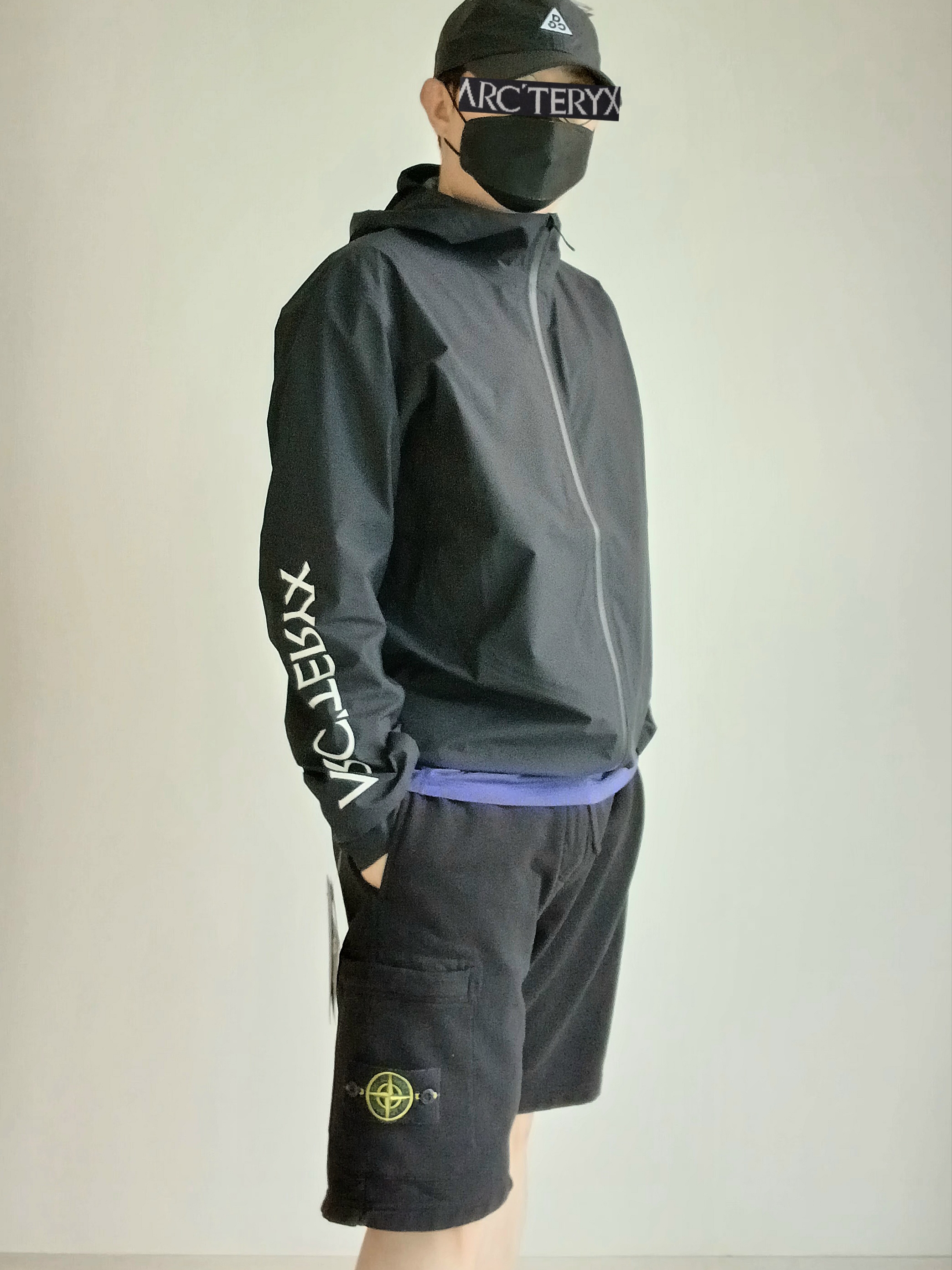 Nike ACG Trail Cap Black, Arc'teryx Norvan Jacket Black 착용 스타일 - 5