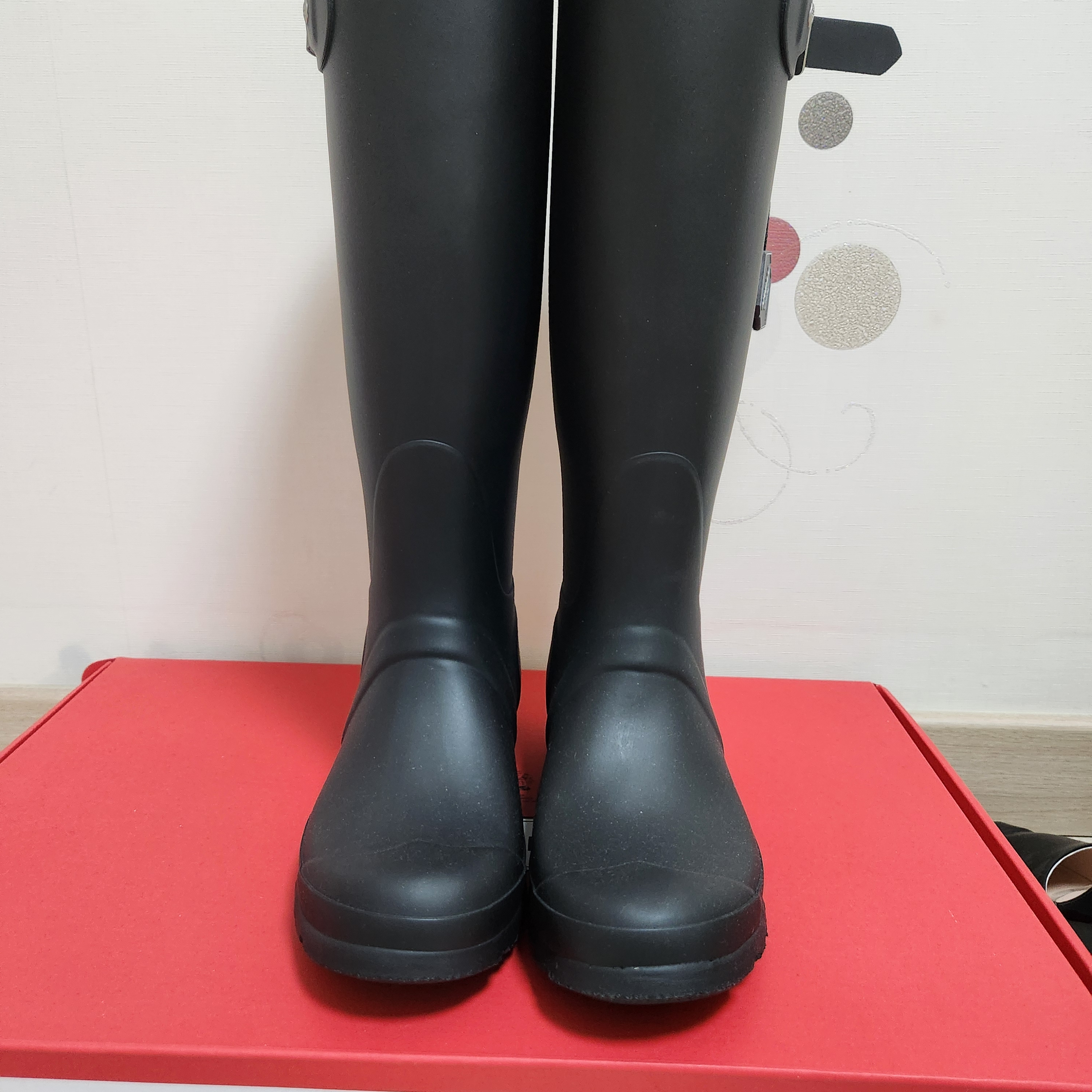 (W) Hunter Original Tall Rain Boots Black 착용 스타일