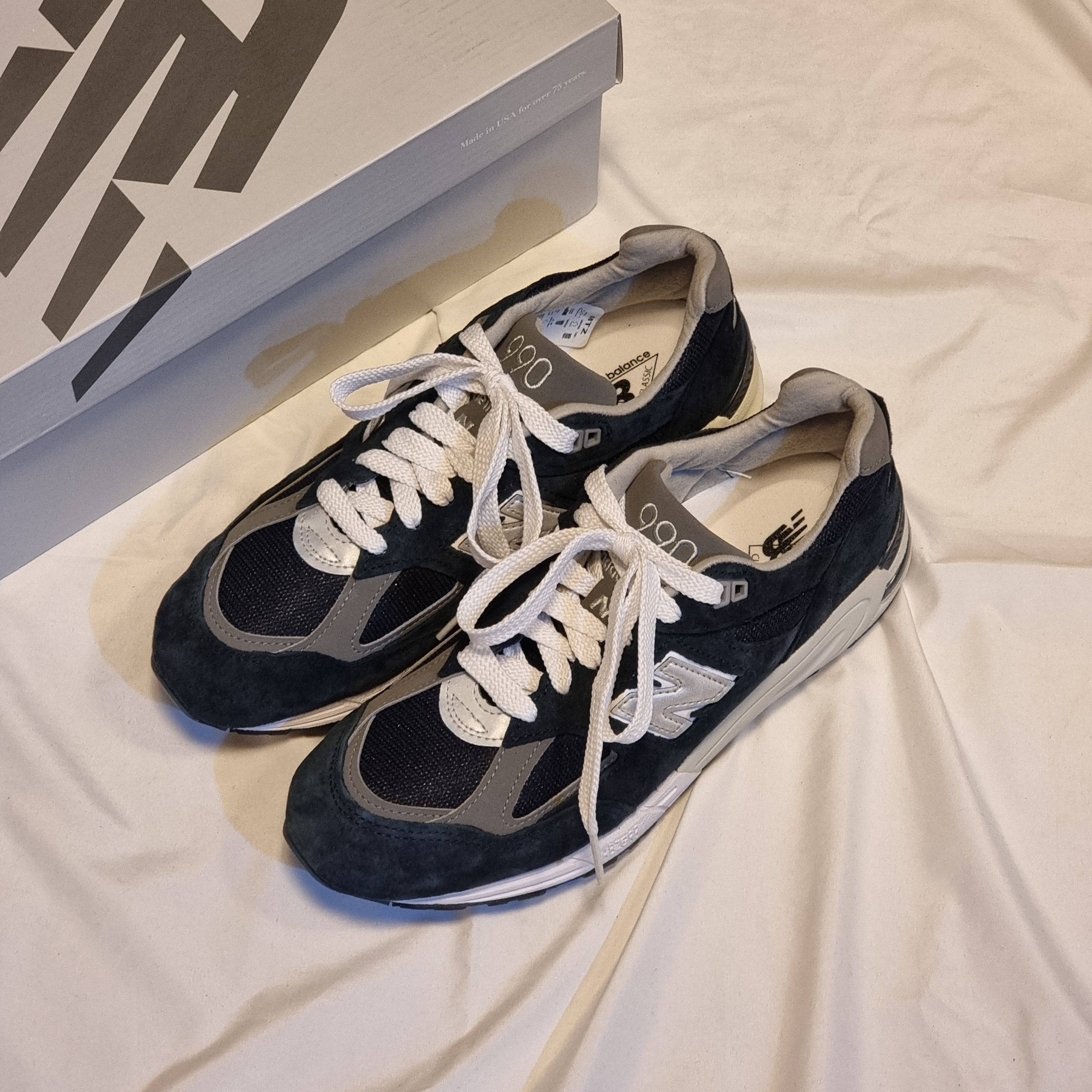 New Balance 990v2 Made in USA Navy 착용 스타일