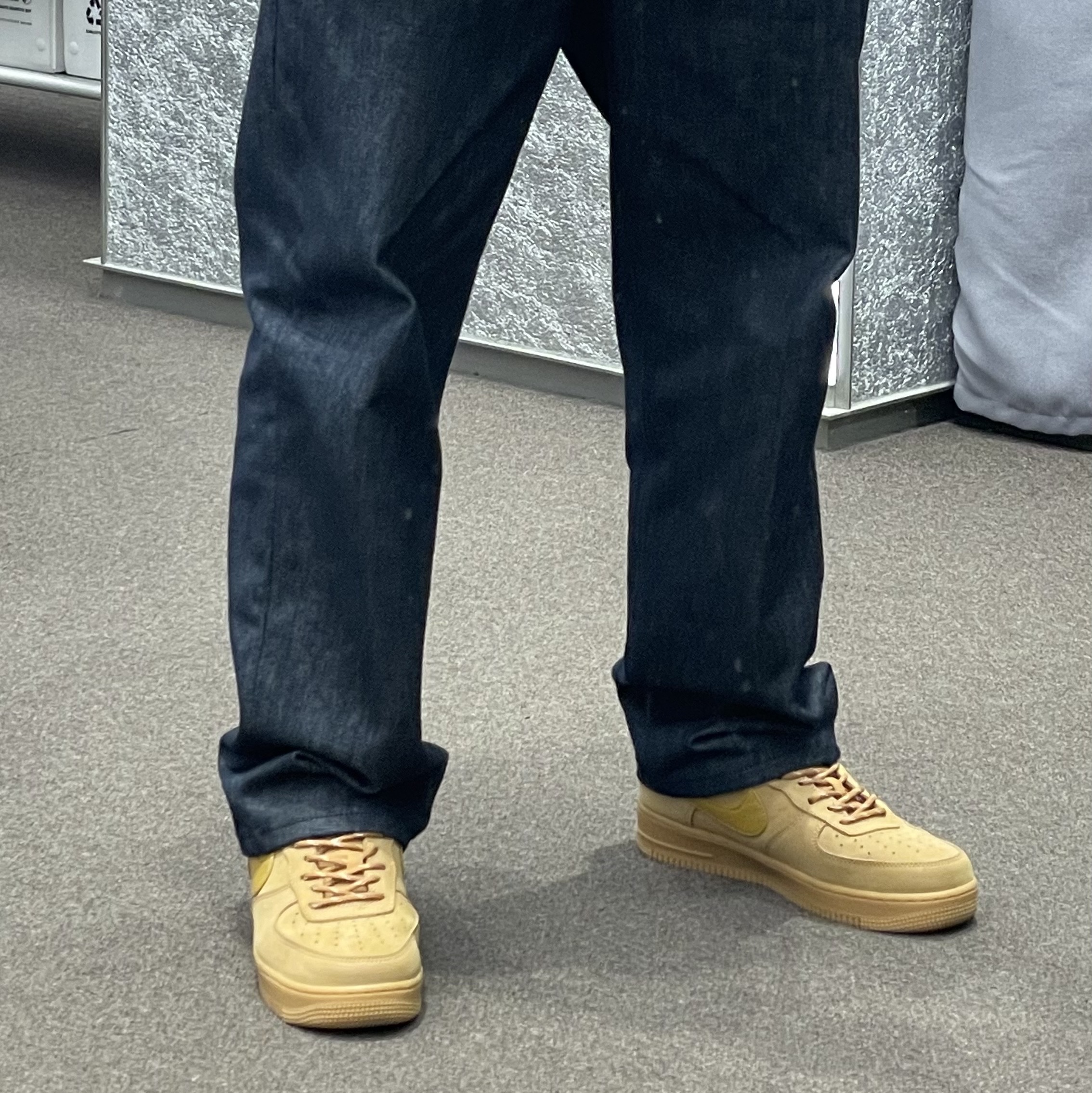 Nike Air Force 1 '07 WB Flax 착용 스타일 - 3