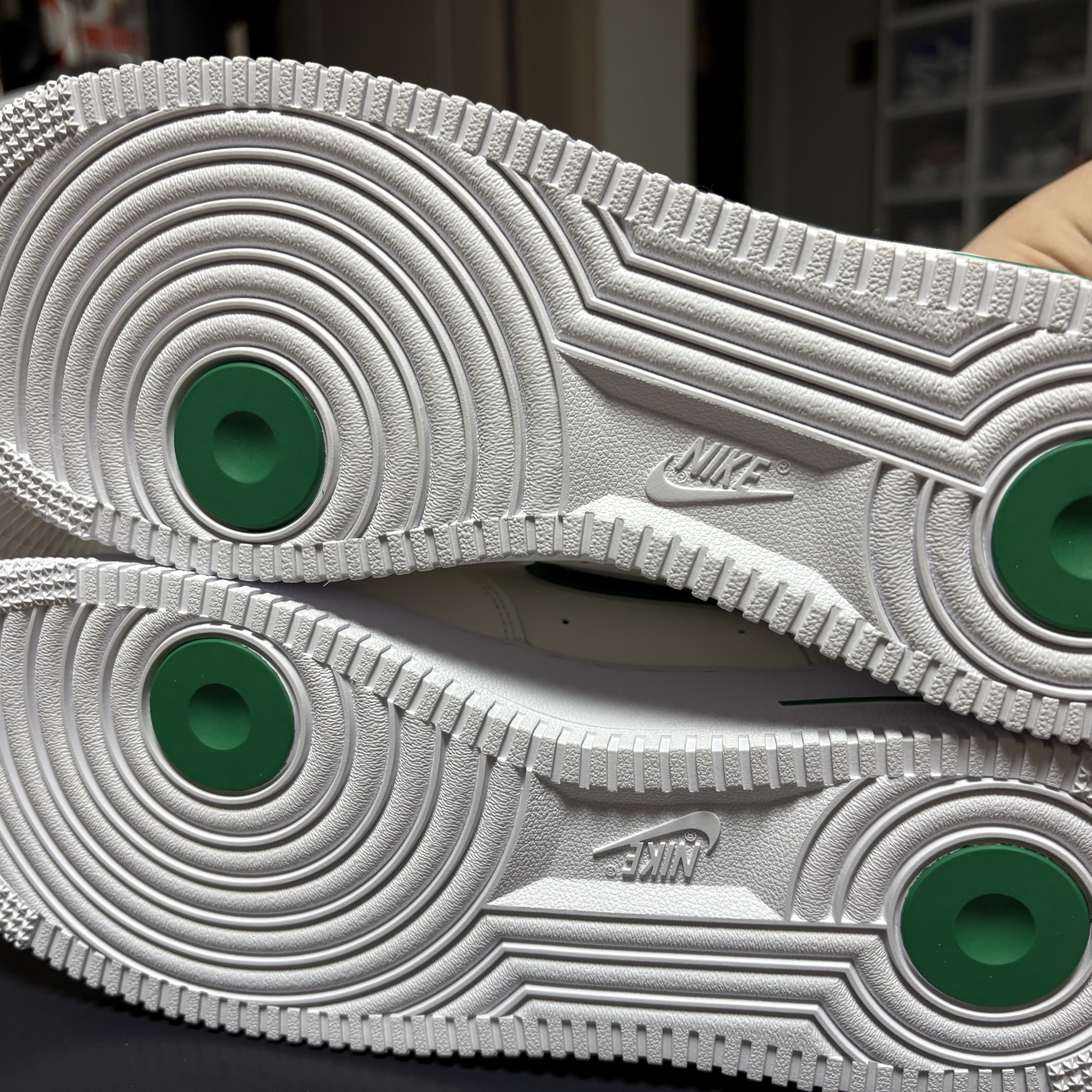 Nike Air Force 1 '07 LV8 40th Anniversary Join Forces Sail Malachite 착용 스타일 - 6