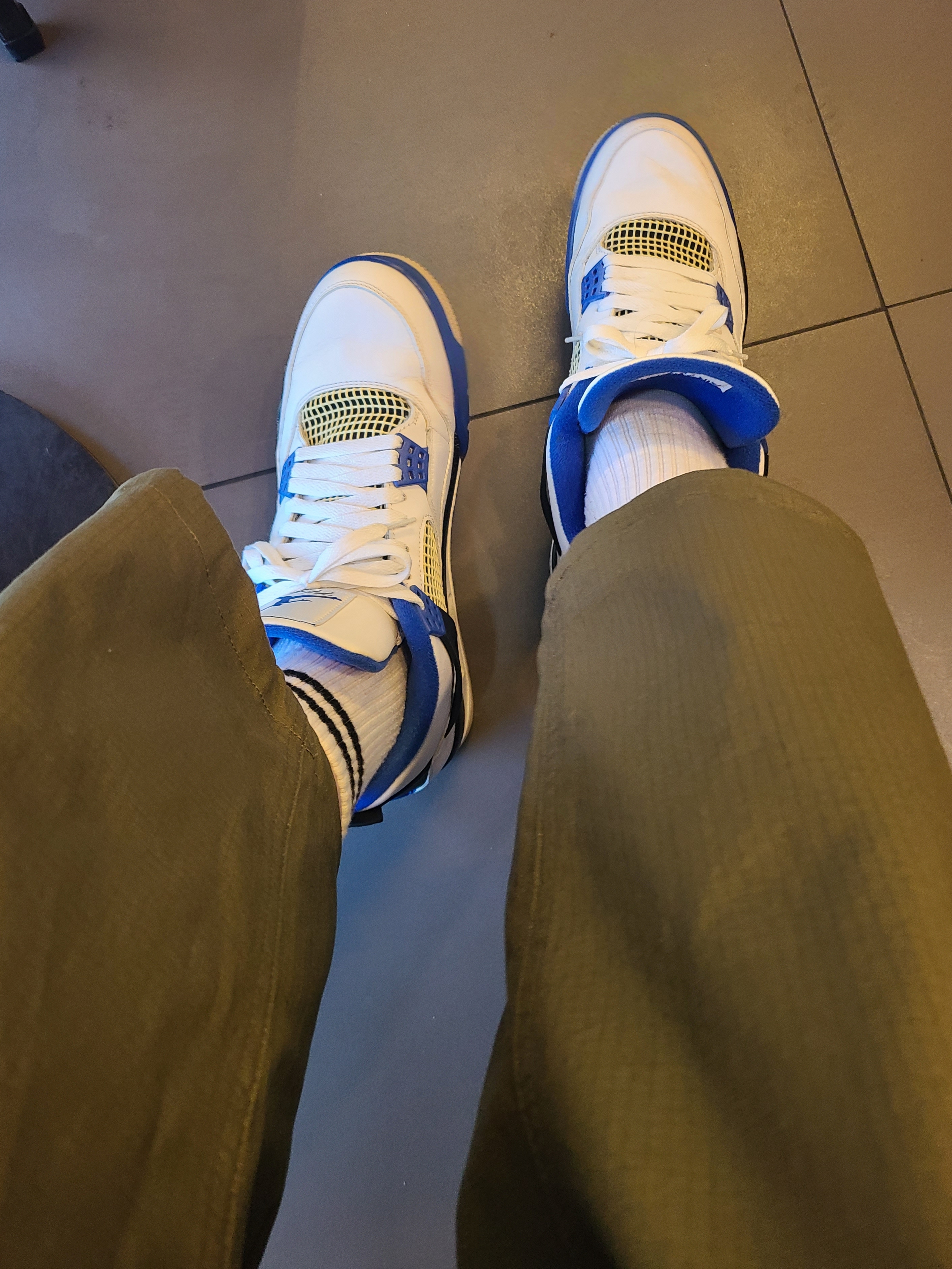 Jordan 4 Retro Motorsports 2017, Nike SB Kearny Skate Cargo Pants Medium Olive - Asia 착용 스타일 - 1