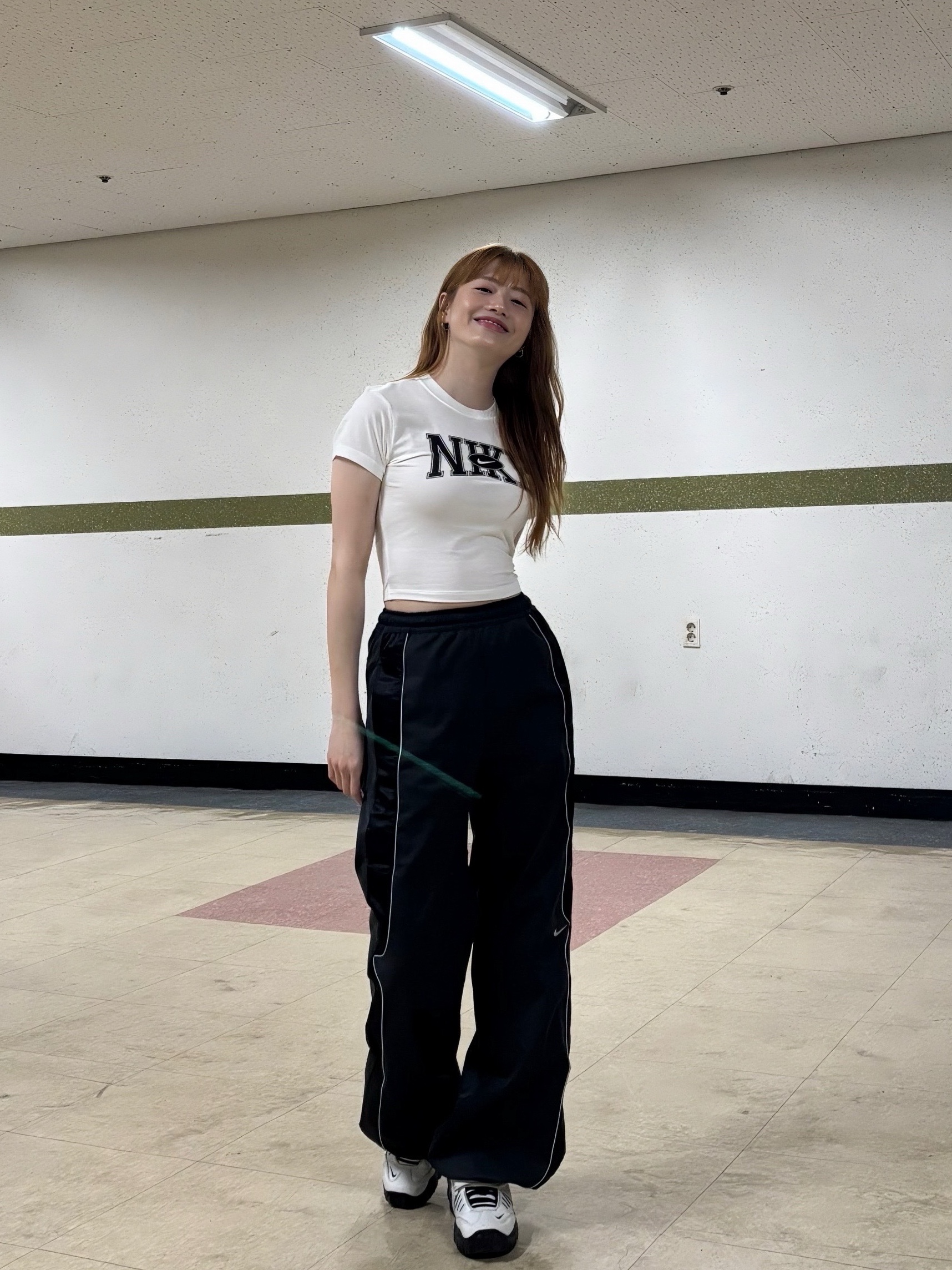 Nike x Ambush Air Adjust Force SP Summit White and Black 착용 스타일 - 2