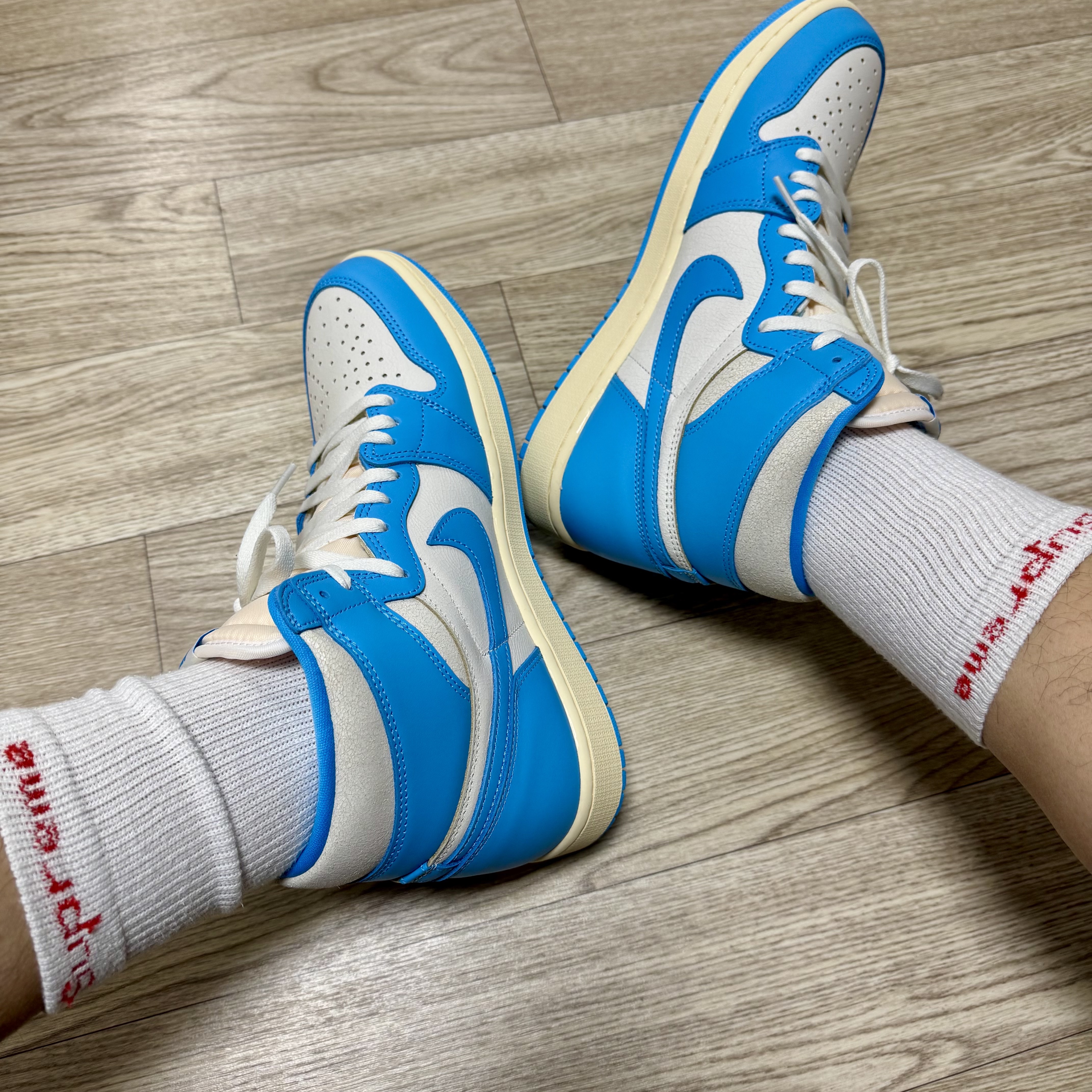 Jordan 1 Retro High OG UNC Reimagined 착용 스타일