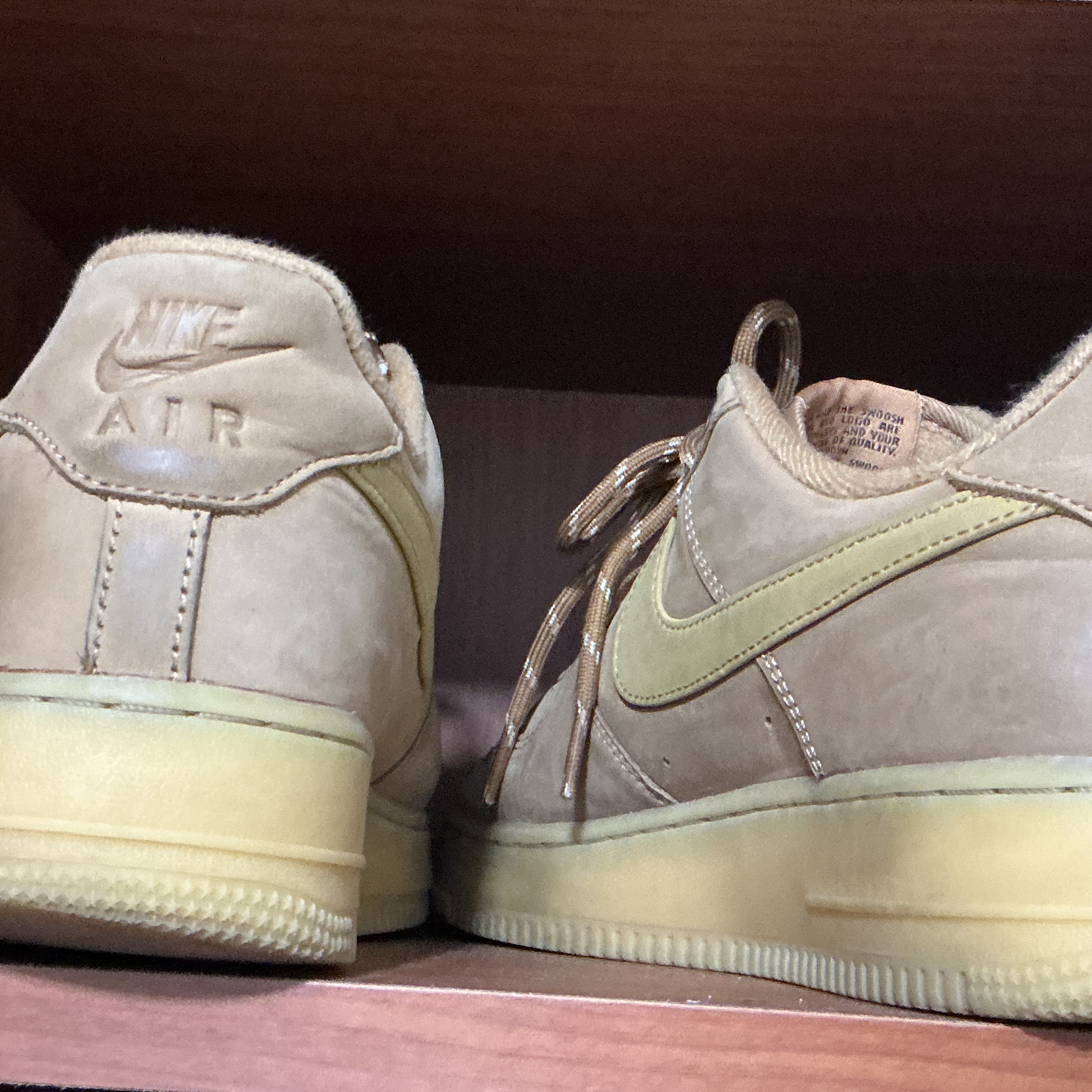 Nike Air Force 1 '07 WB Flax 착용 스타일