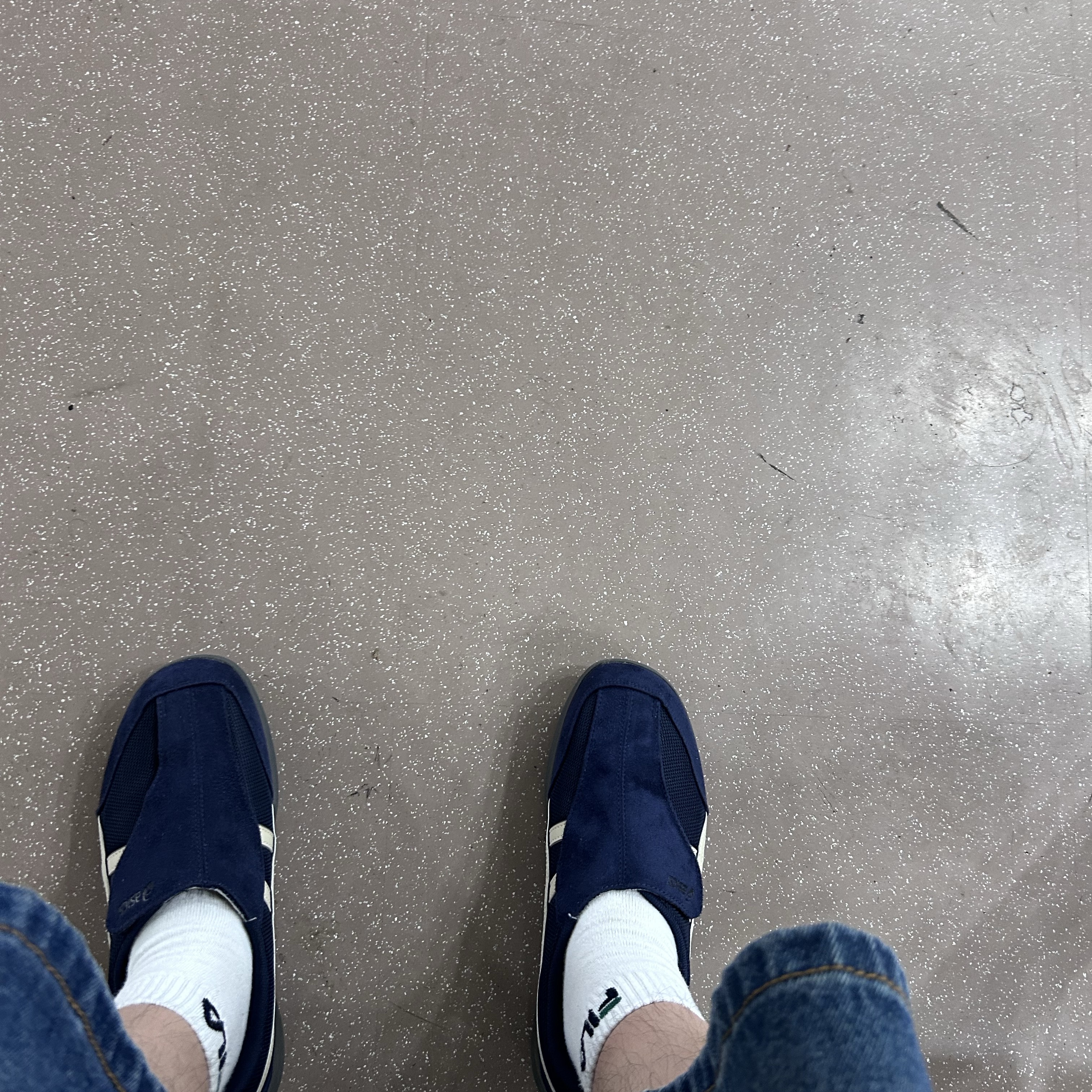 Asics Life Walker 010 Navy Blue - 3E Wide 착용 스타일