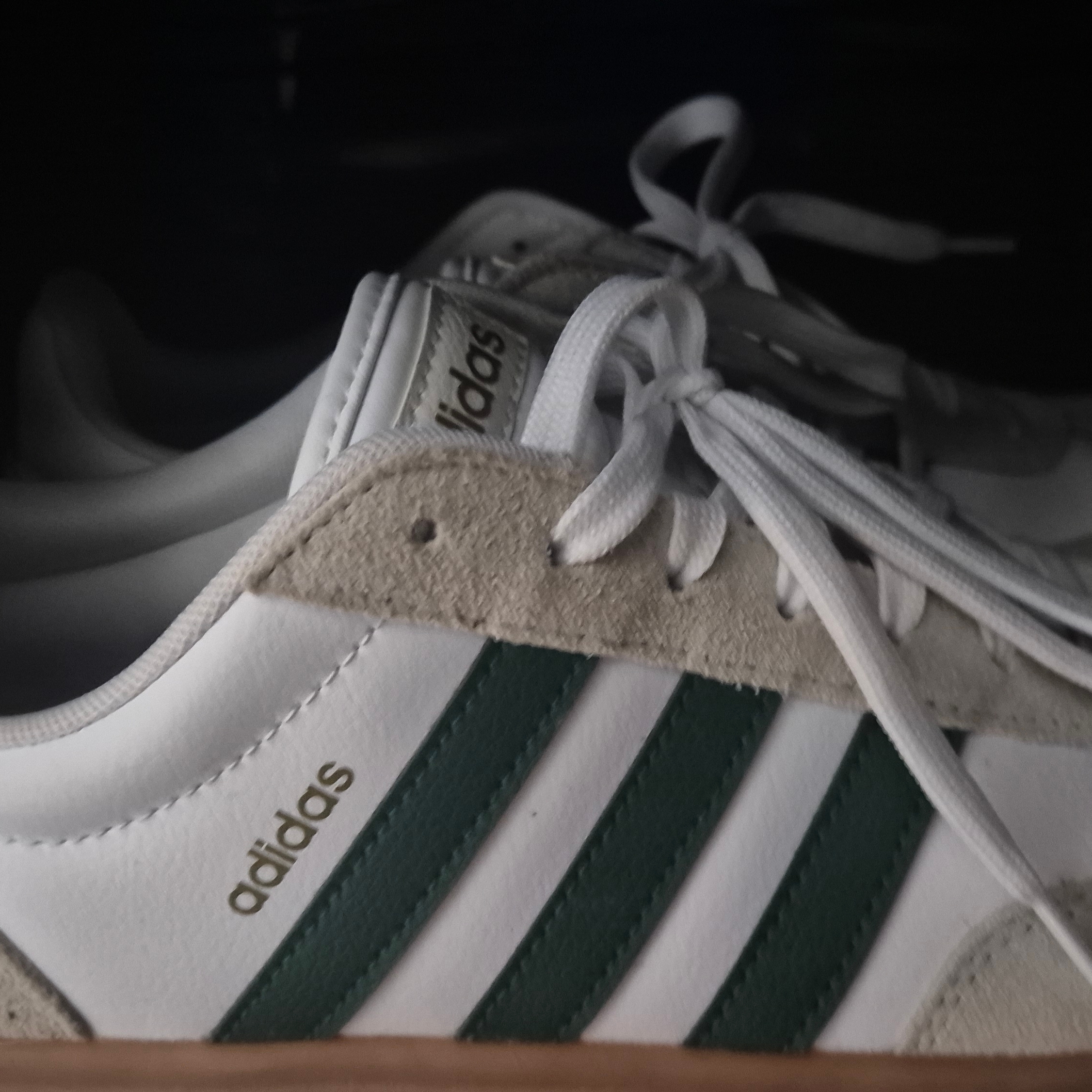 Adidas Gradas Collegiate Green 착용 스타일
