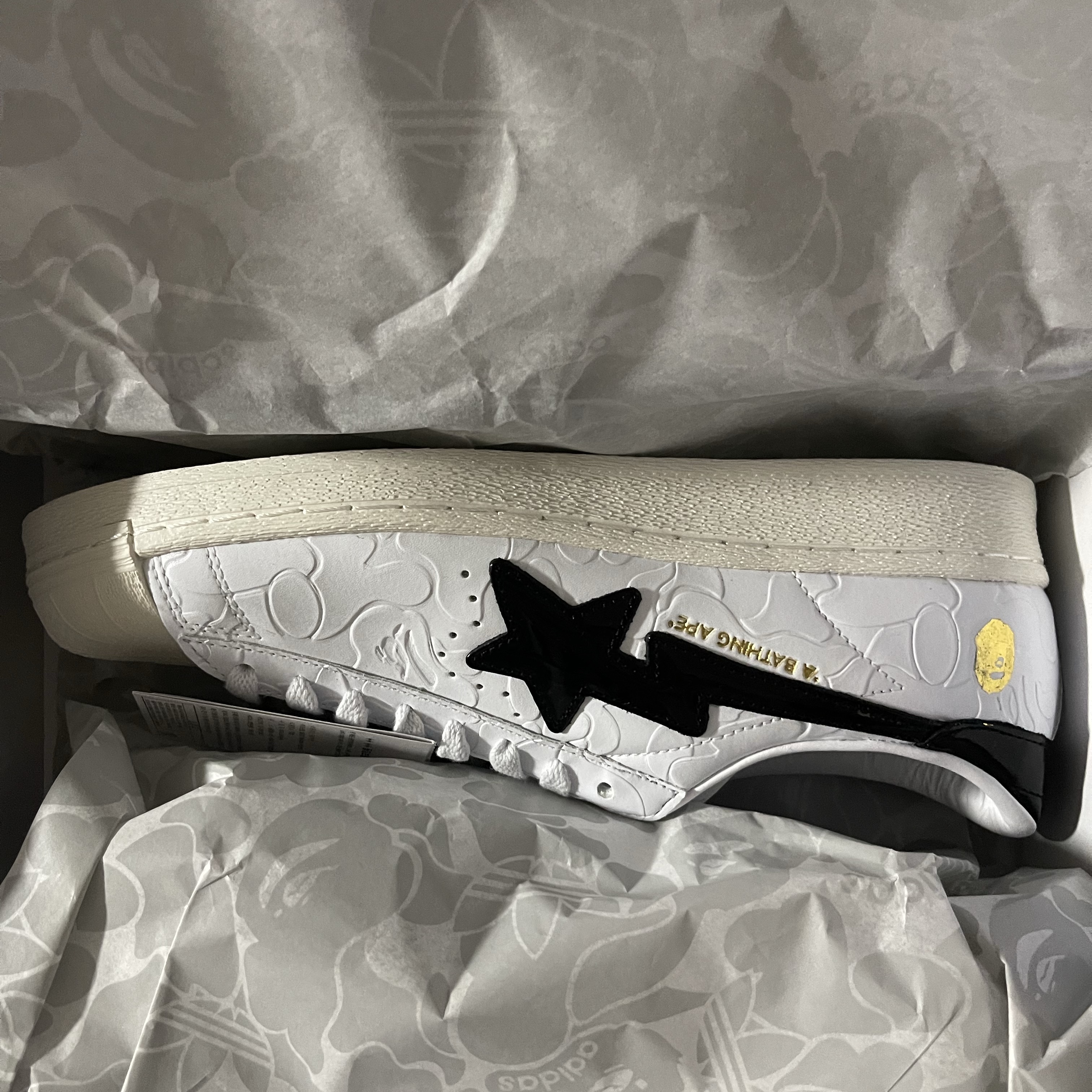 Adidas x BAPE Superstar Vintage Cloud White Core Black 착용 스타일