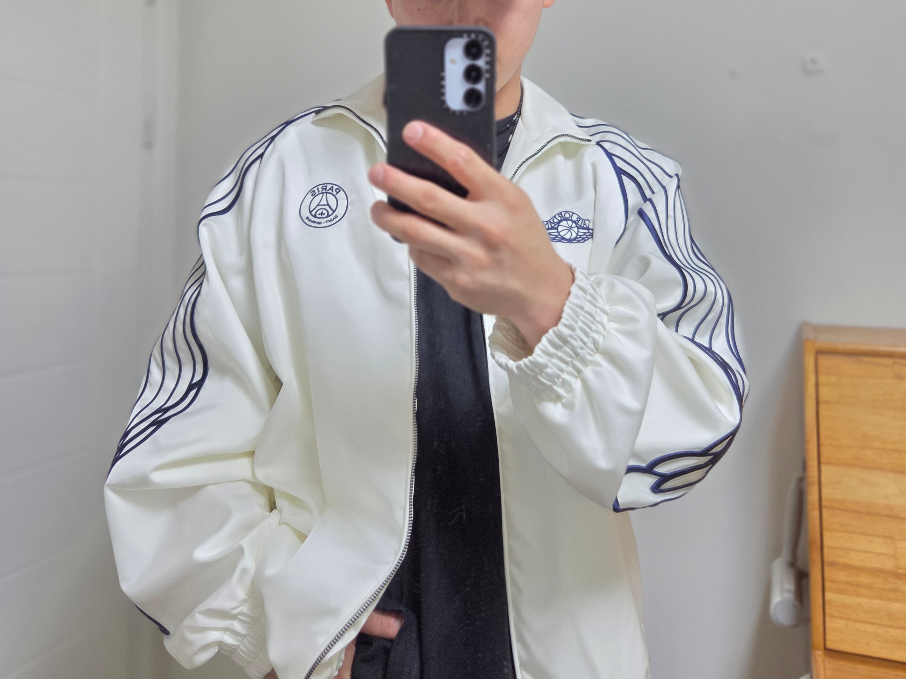 Jordan x Paris Saint-Germain 2024/25 Stadium 4th Dri-Fit Replica Long-Sleeve Jersey Blue Void Phantom (Non Marking Ver.) 착용 스타일