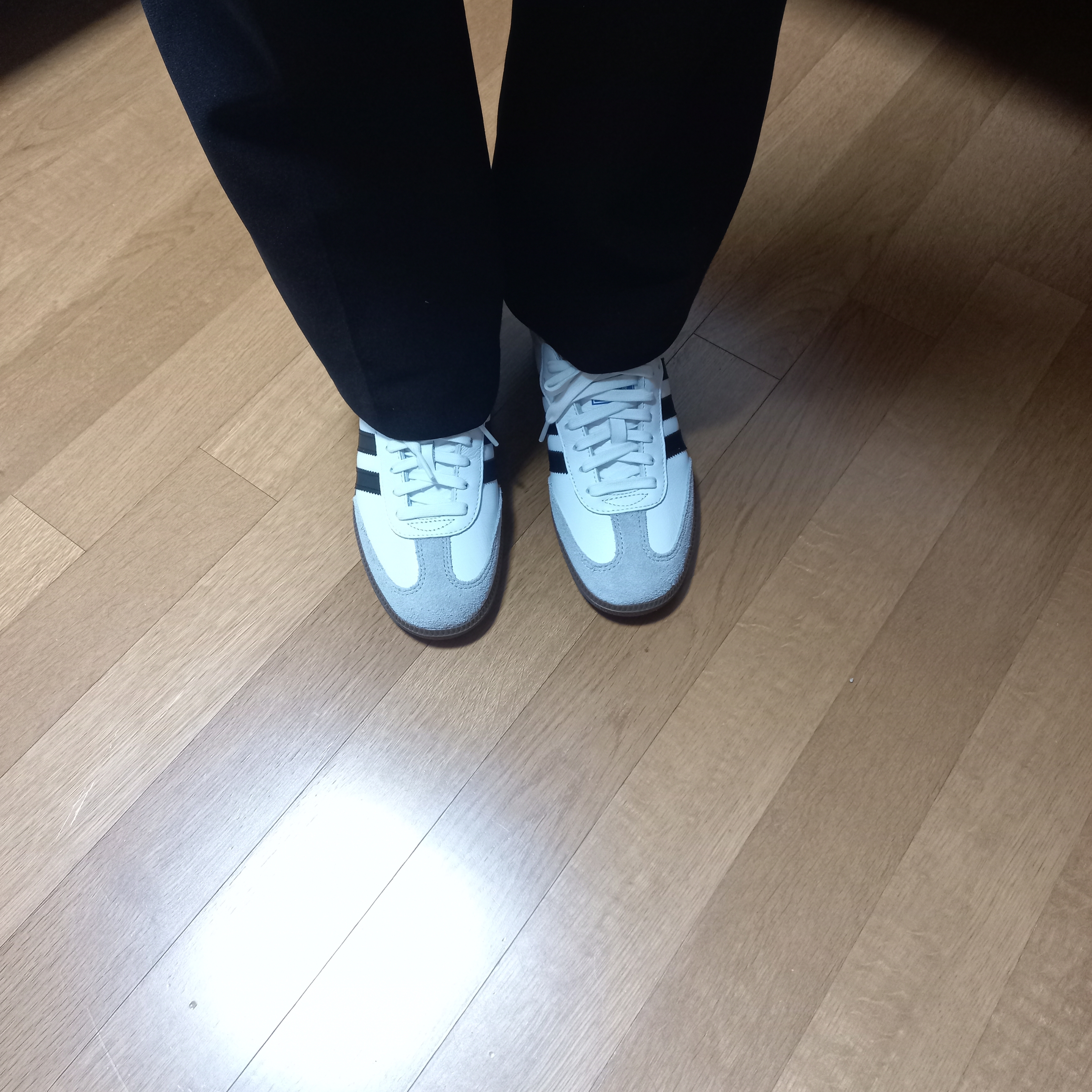 Adidas Samba OG Cloud White 착용 스타일