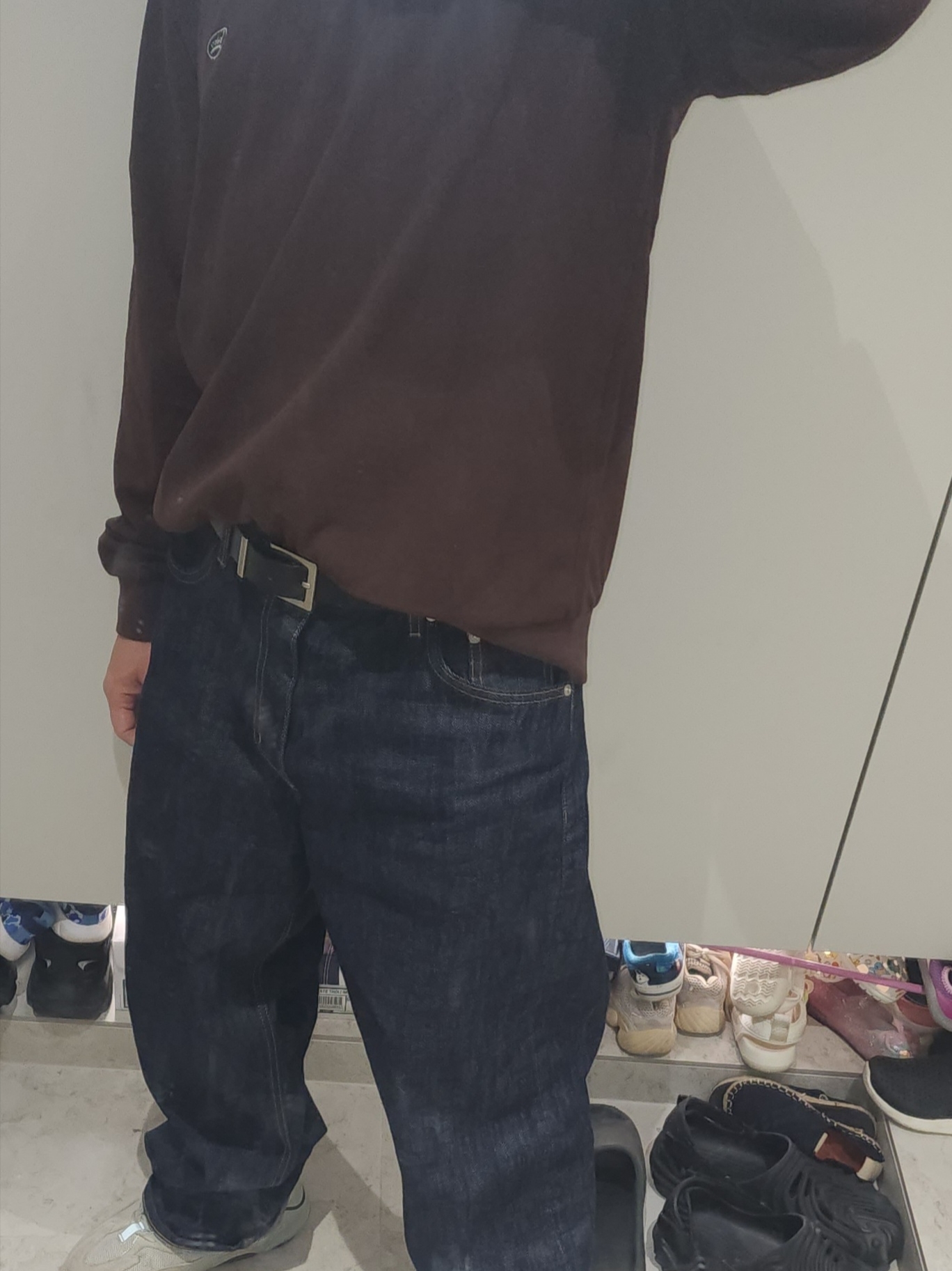 Supreme Rigid Baggy Selvedge Jean Rigid Indigo - 24FW, Adidas Yeezy Boost 700 Salt 2023 착용 스타일