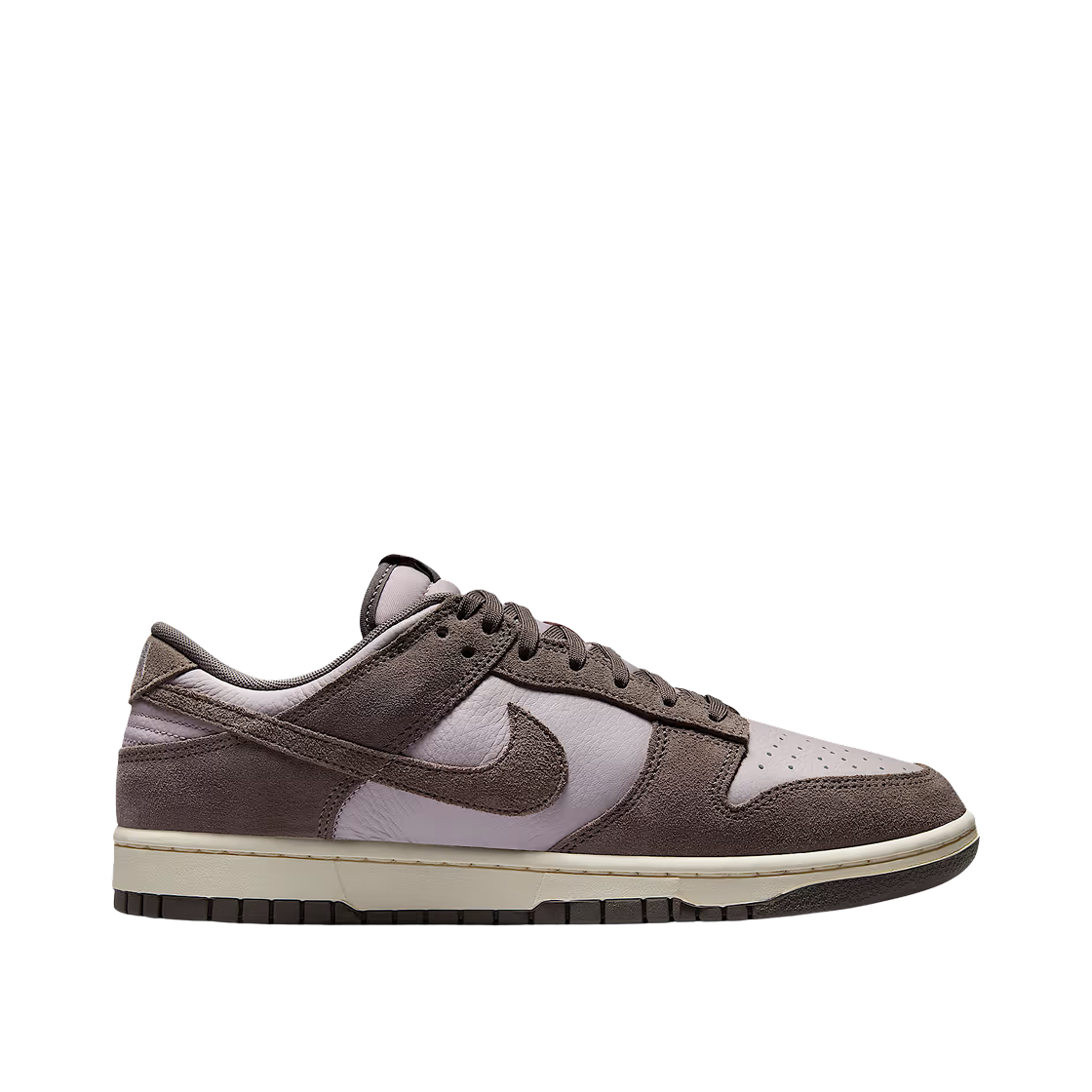 나이키 덩크 로우 레트로 SE 레더 스웨이드 플래티넘 바이올렛 케이브 스톤(Nike Dunk Low Retro SE Leather Suede Platinum Violet Cave Stone)