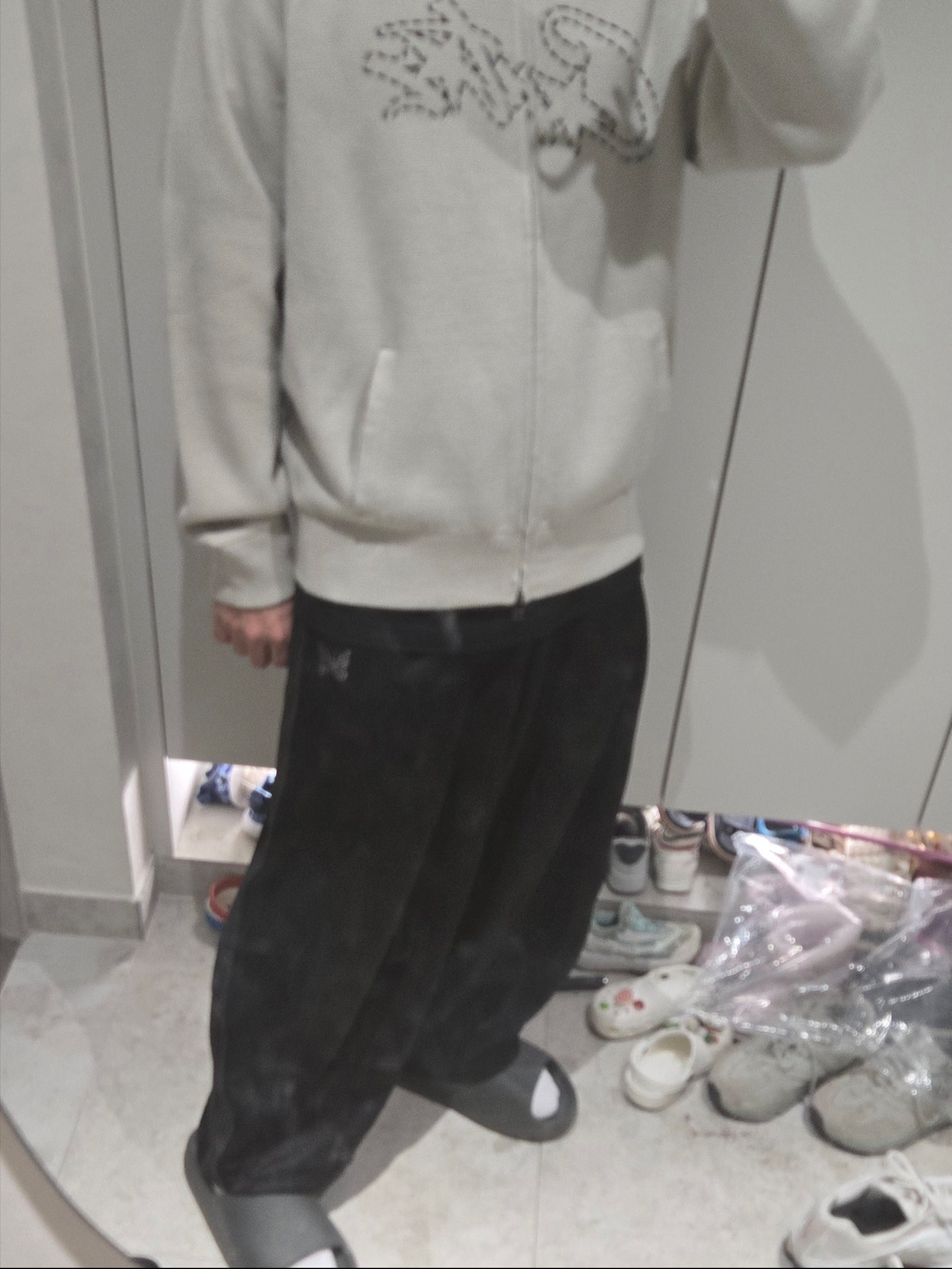 (W) Needles x Freak's Store H.D. Track Pants Black, Corteiz Allstarz Knit Zip Up Bone 착용 스타일