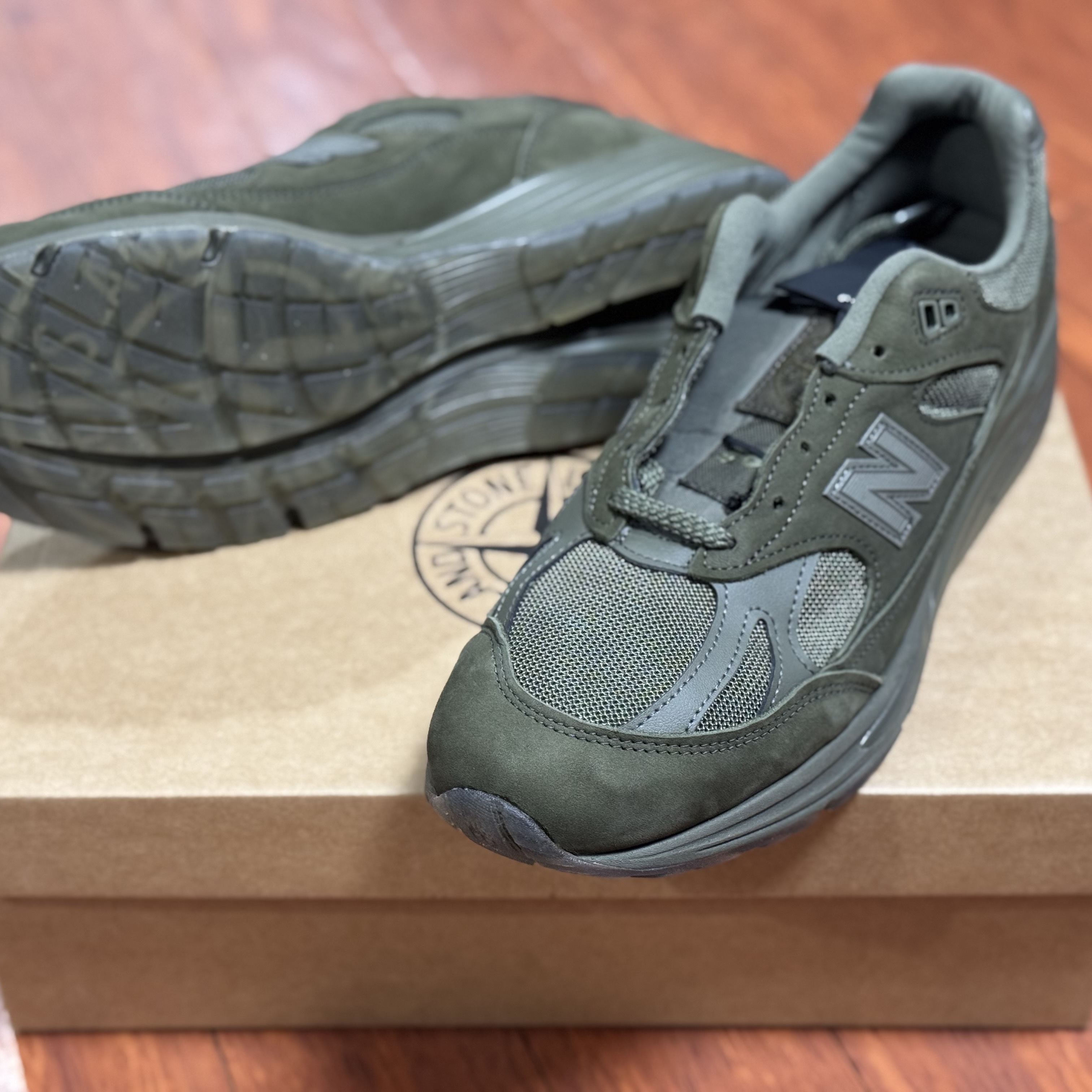New Balance x Stone Island 991v2 Made in UK Olive Green 착용 스타일