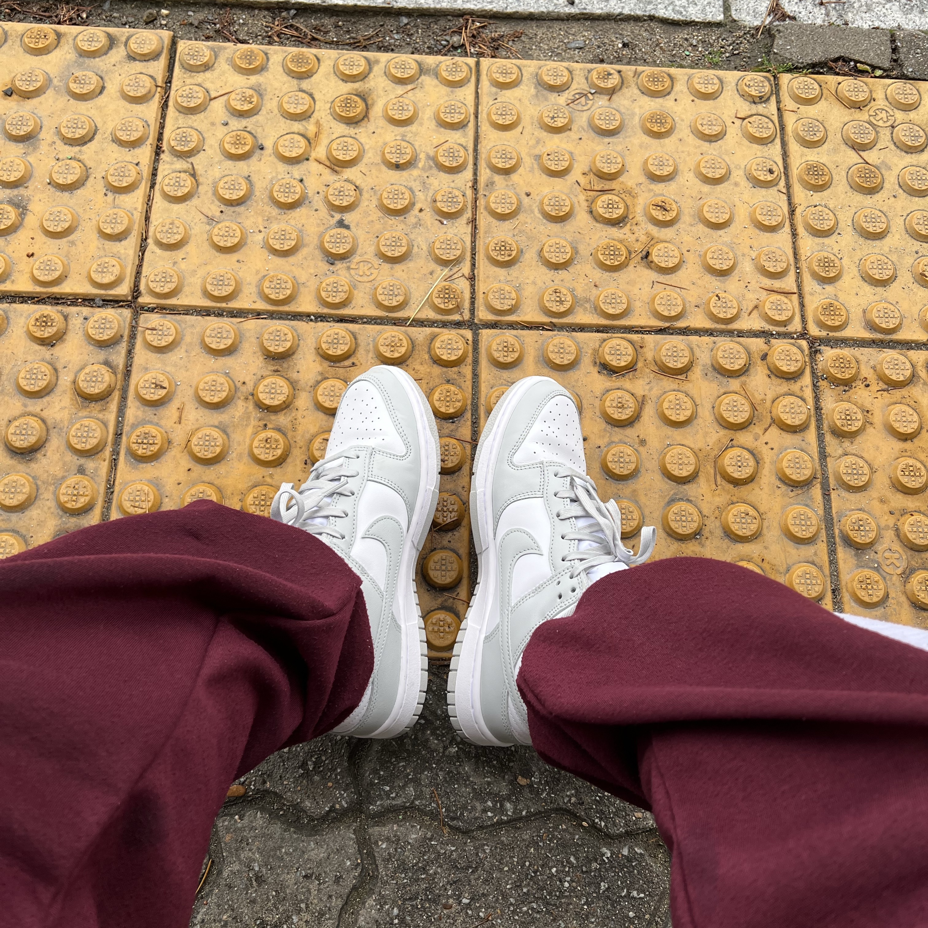 Nike Dunk Low Retro Grey Fog 착용 스타일
