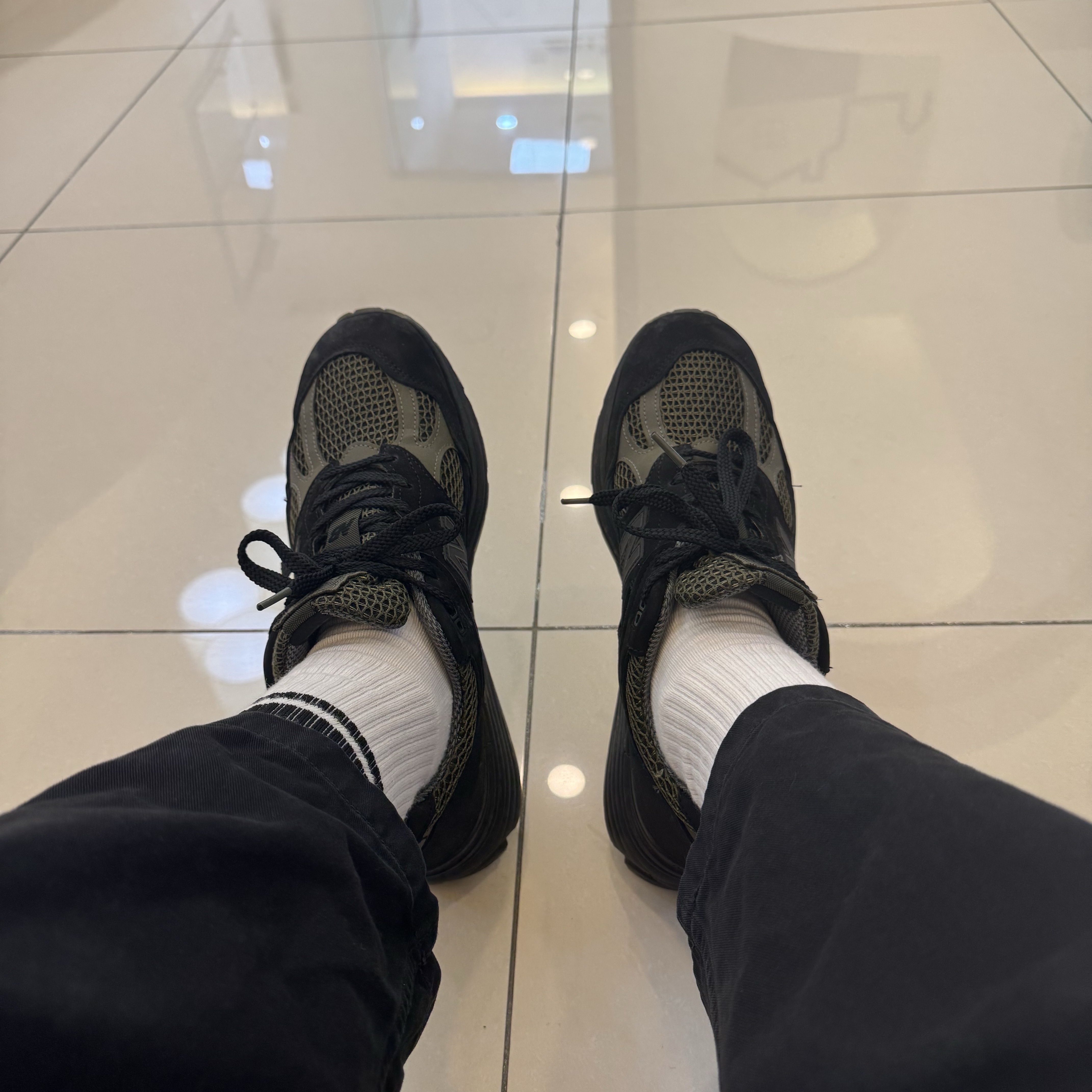New Balance x Stone Island 991v2 Made in UK Black Olive Night 착용 스타일