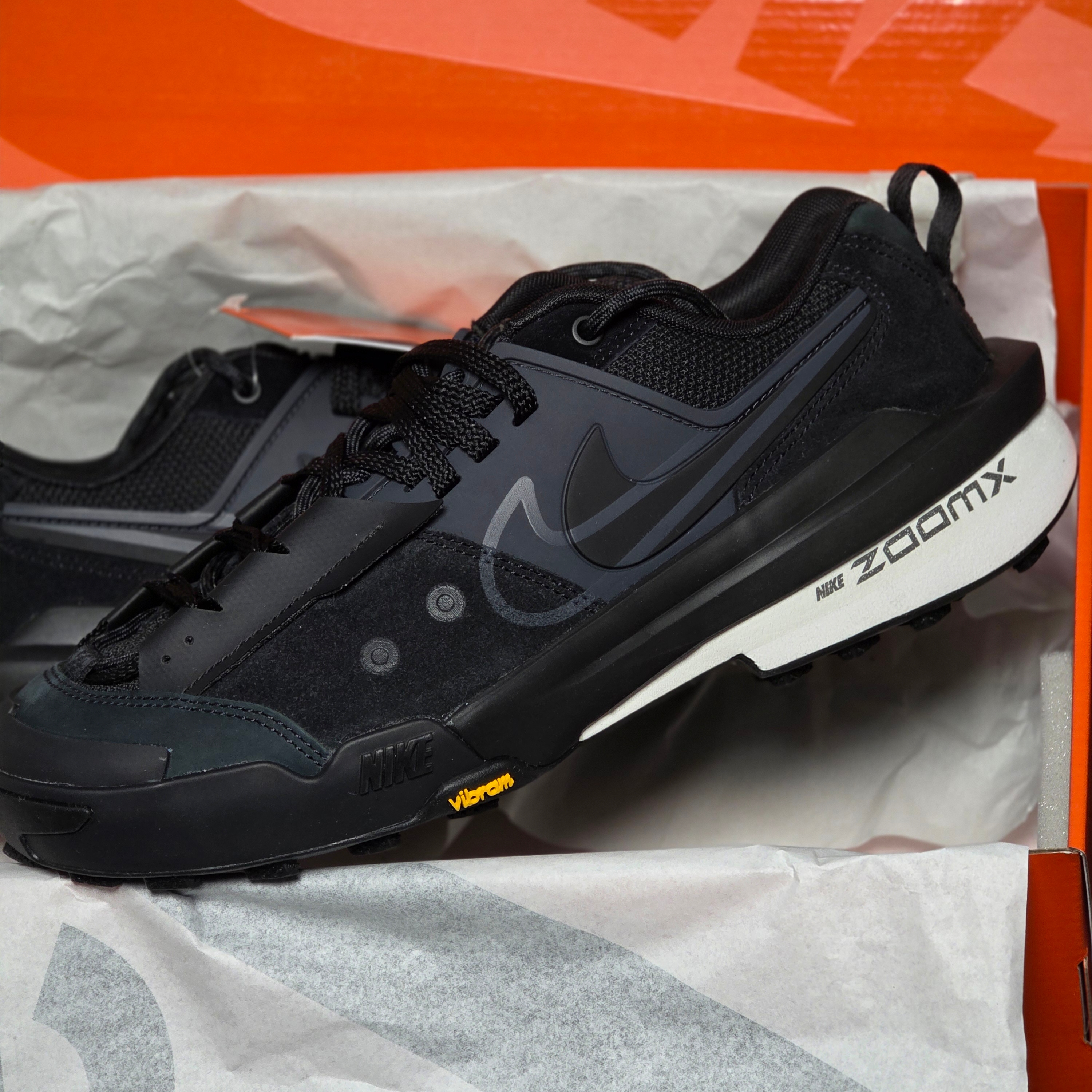 Nike x Sacai Zegamadome SP Black 착용 스타일 - 6