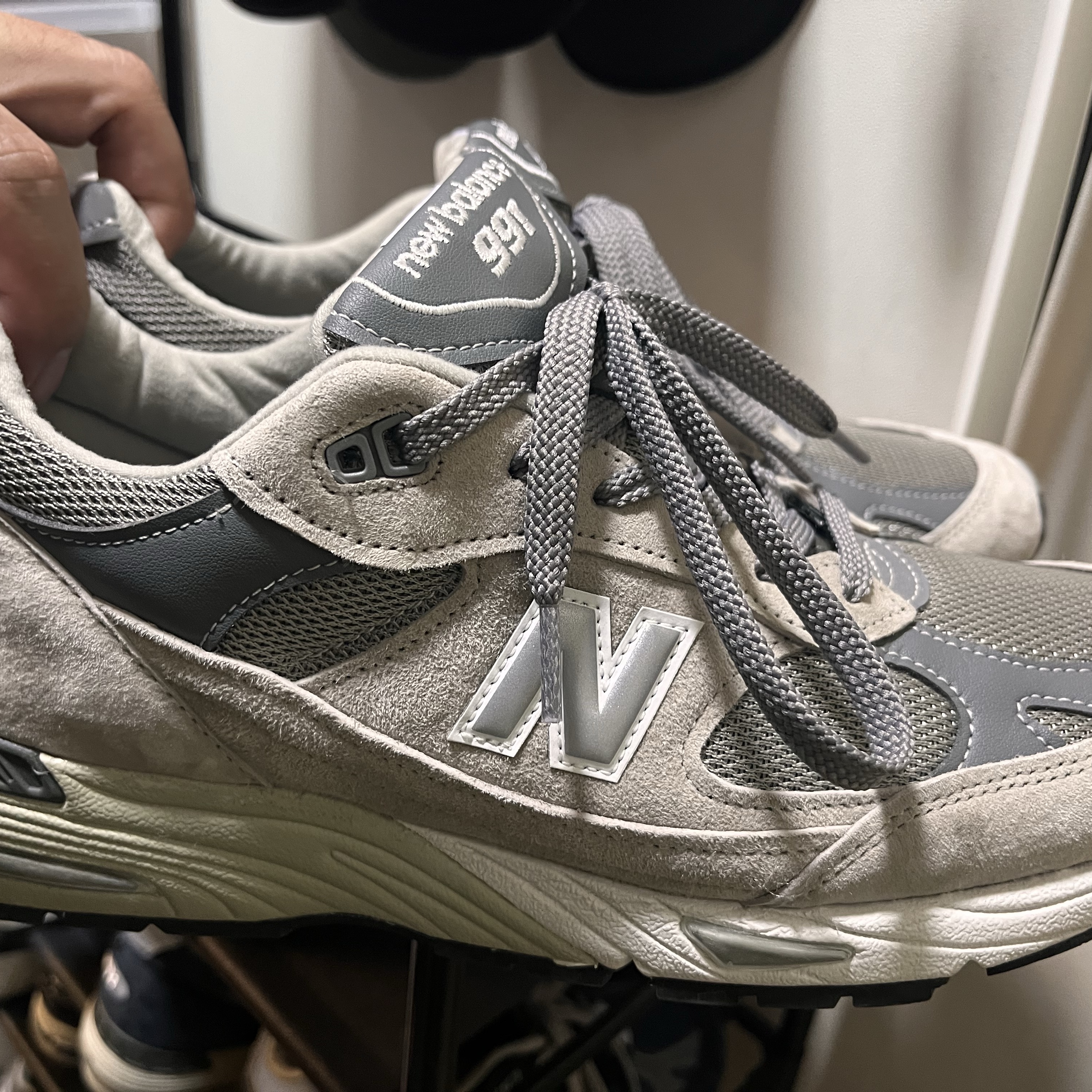 New Balance 991 Made in UK Grey 착용 스타일