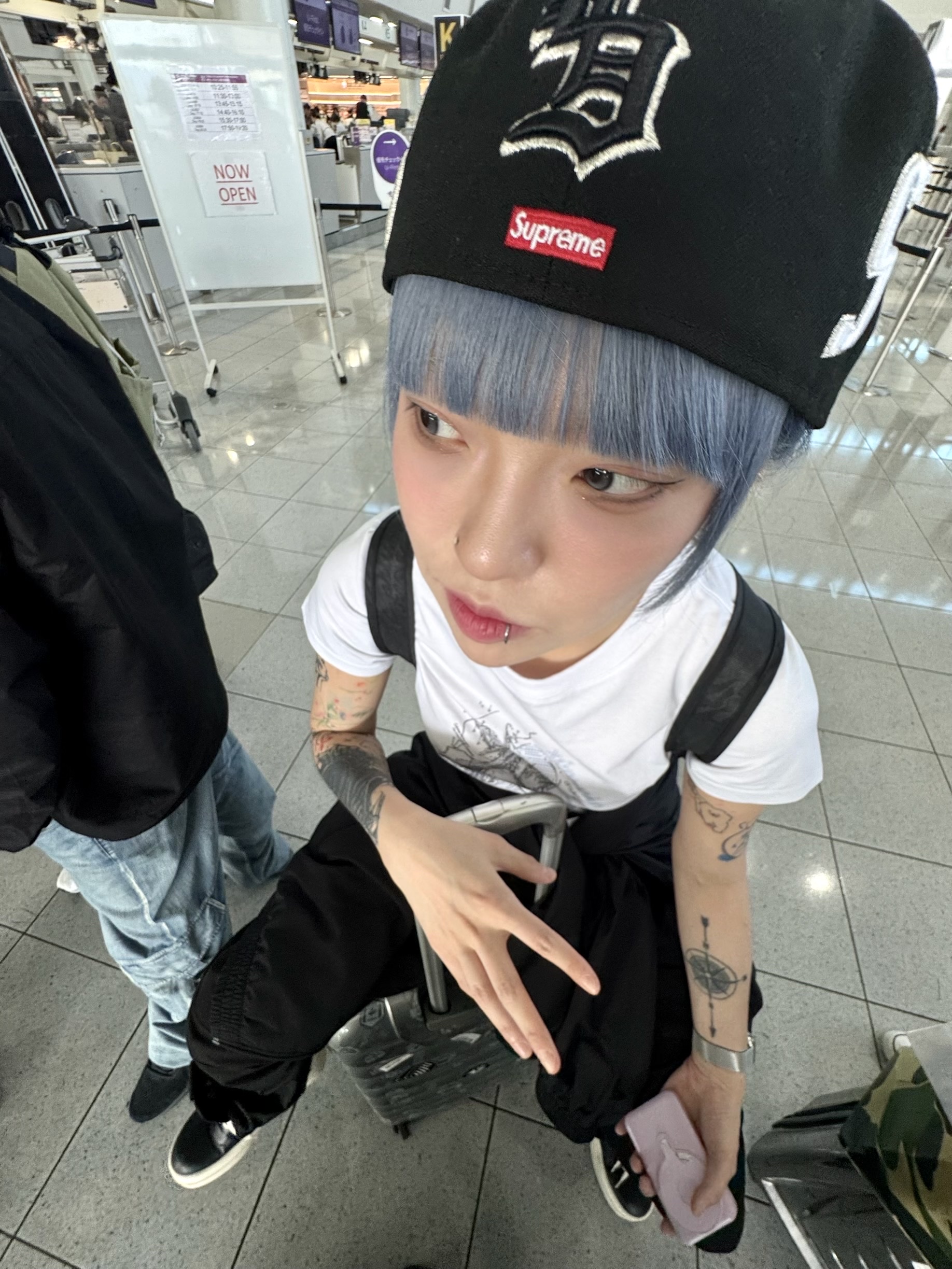 Supreme Multi S Logo New Era Black - 25SS, Sansan Gear Women Xunhuan T-Shirt White 착용 스타일 - 1