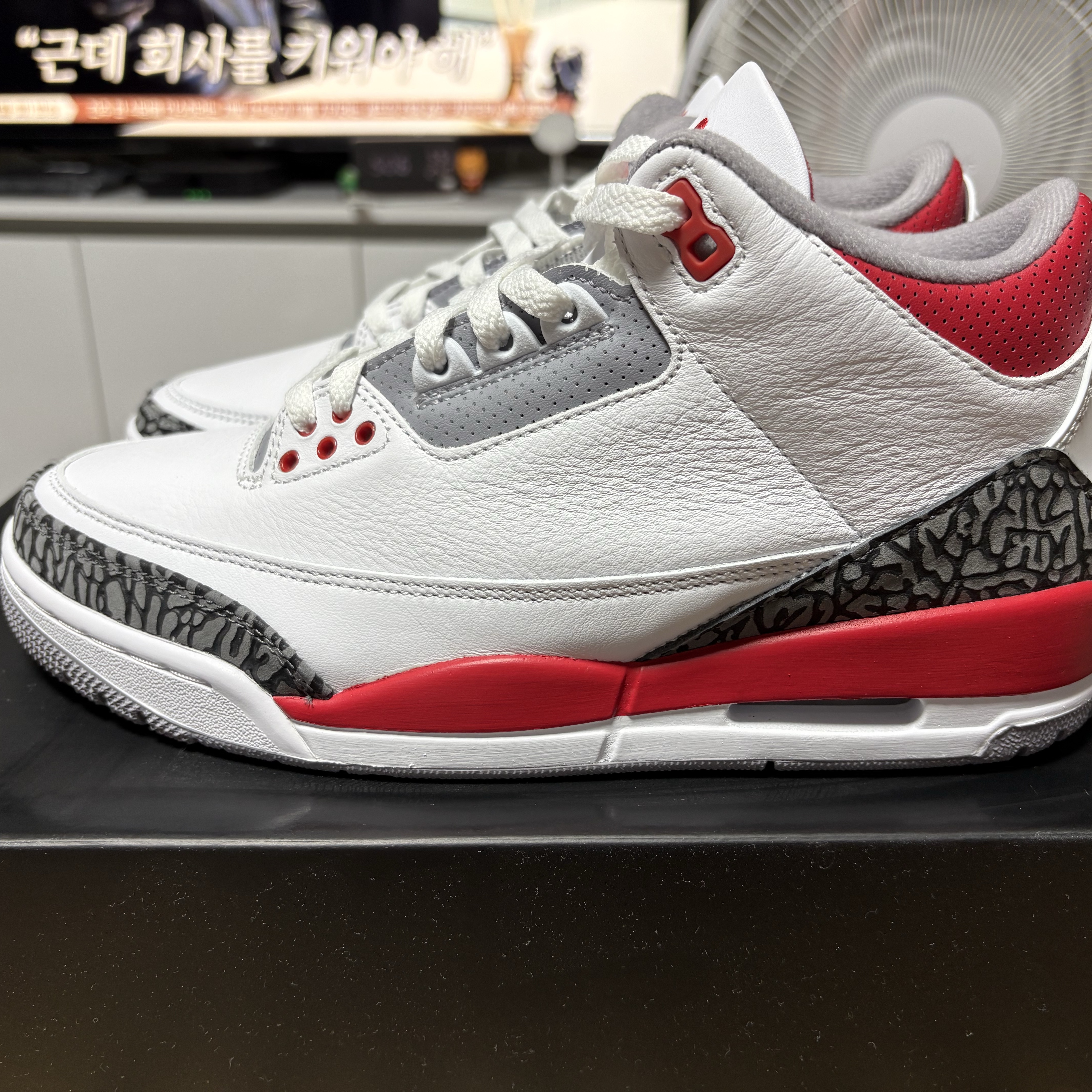 Jordan 3 Retro Fire Red 2022 착용 스타일 - 1