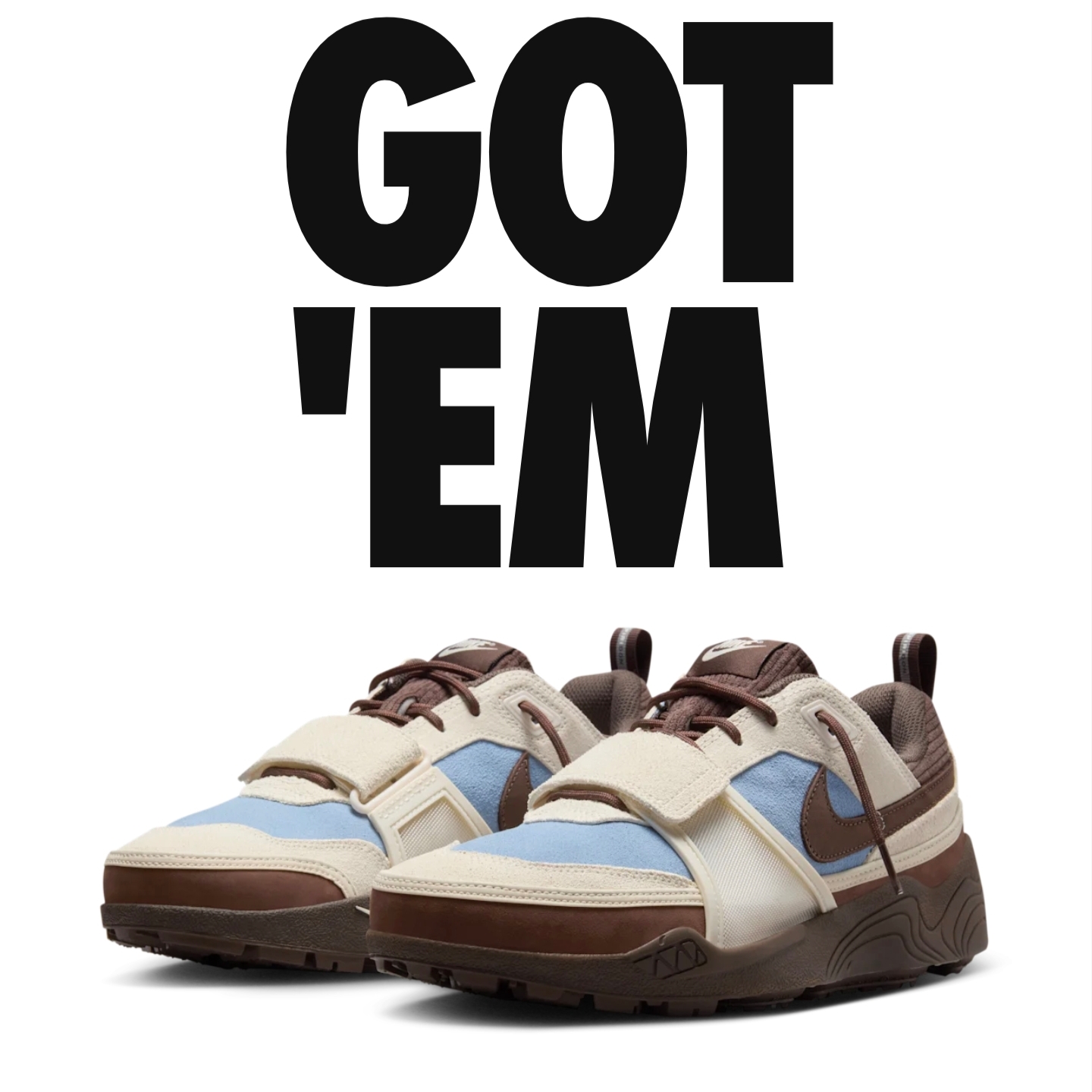 Nike x Travis Scott Zoom Field Jaxx Pale Ivory and Leche Blue 착용 스타일