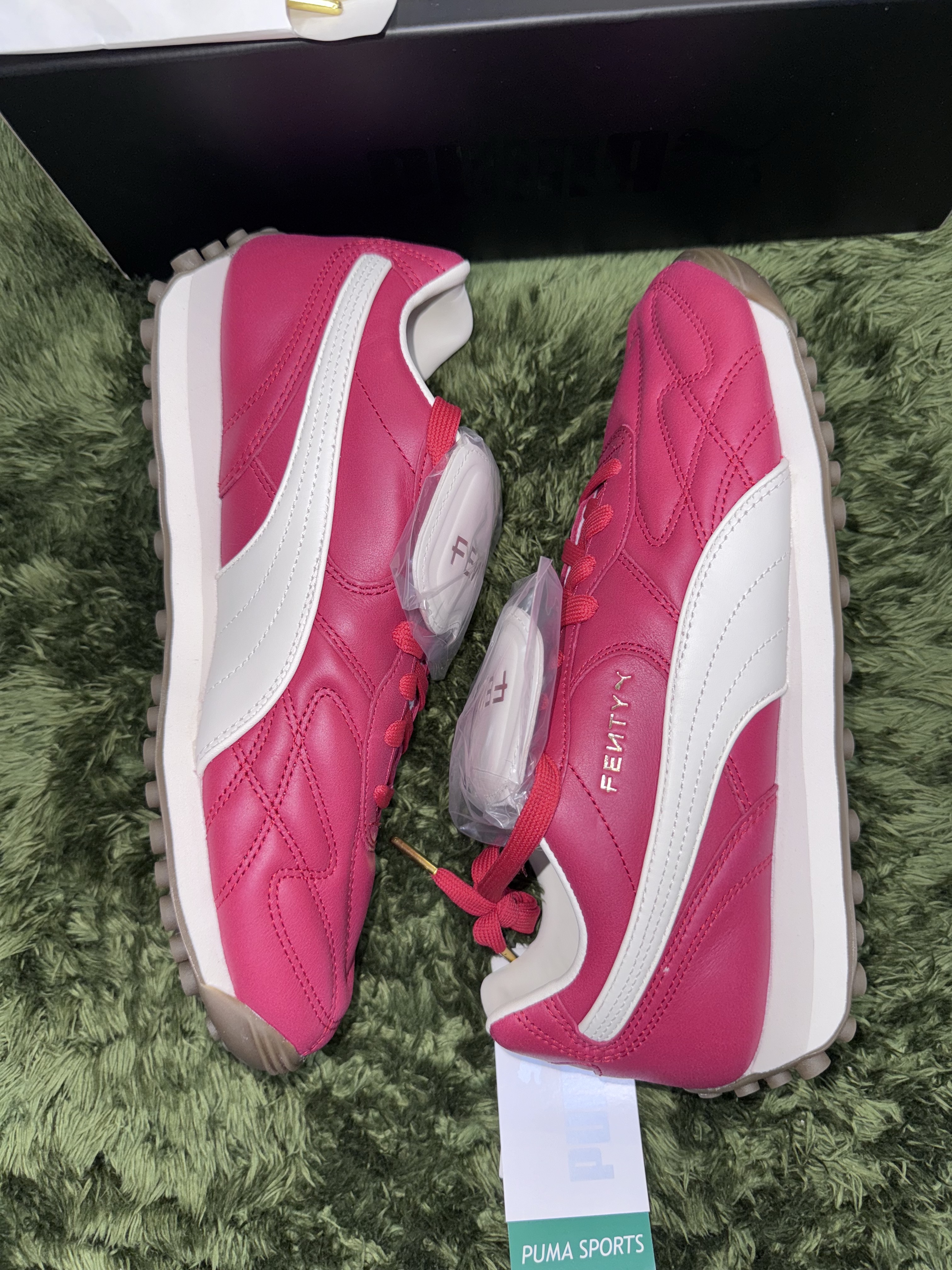 Puma x Fenty Avanti L Club Red Gum 착용 스타일 - 5