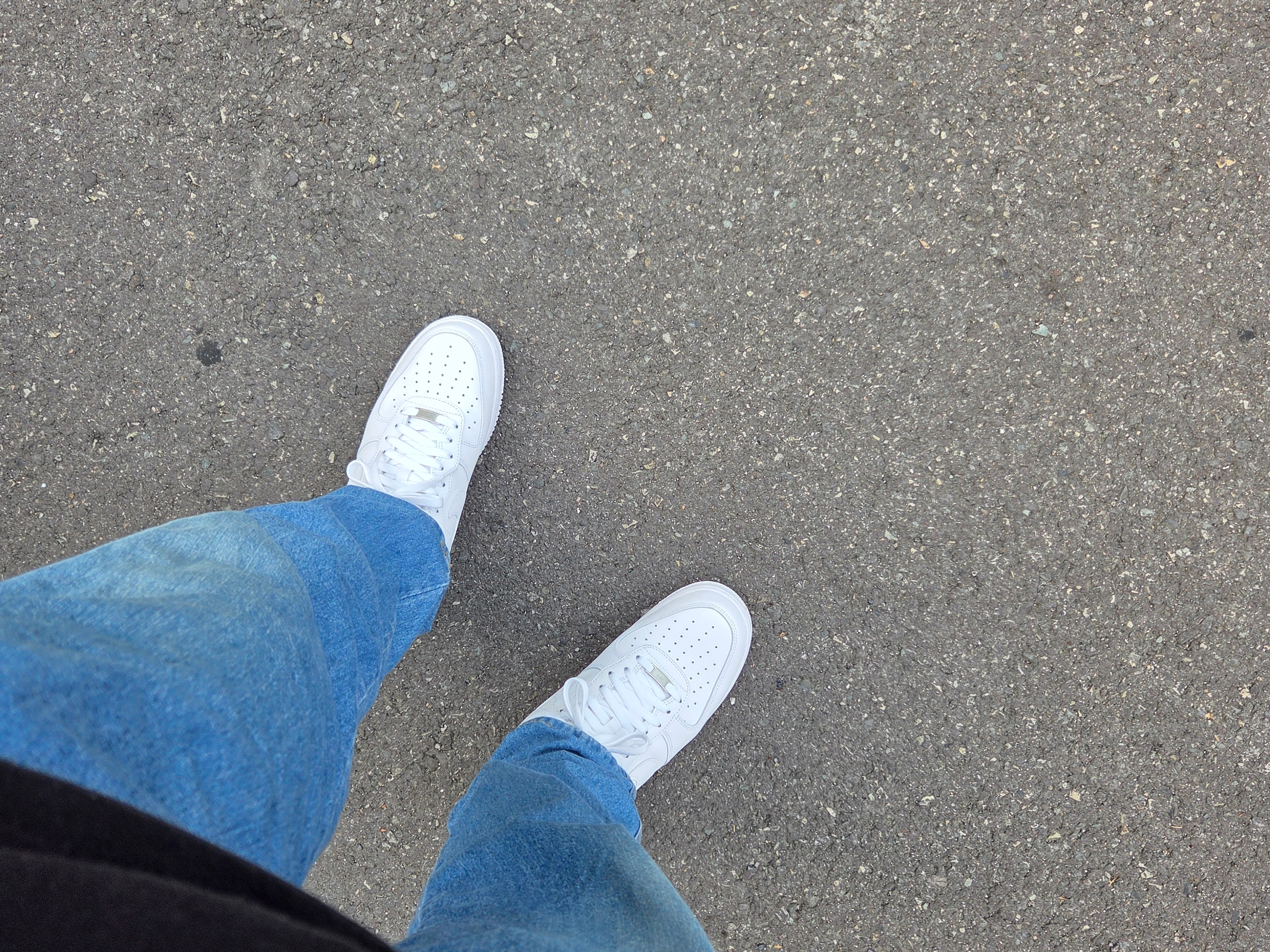 Nike Air Force 1 '07 Low White 착용 스타일