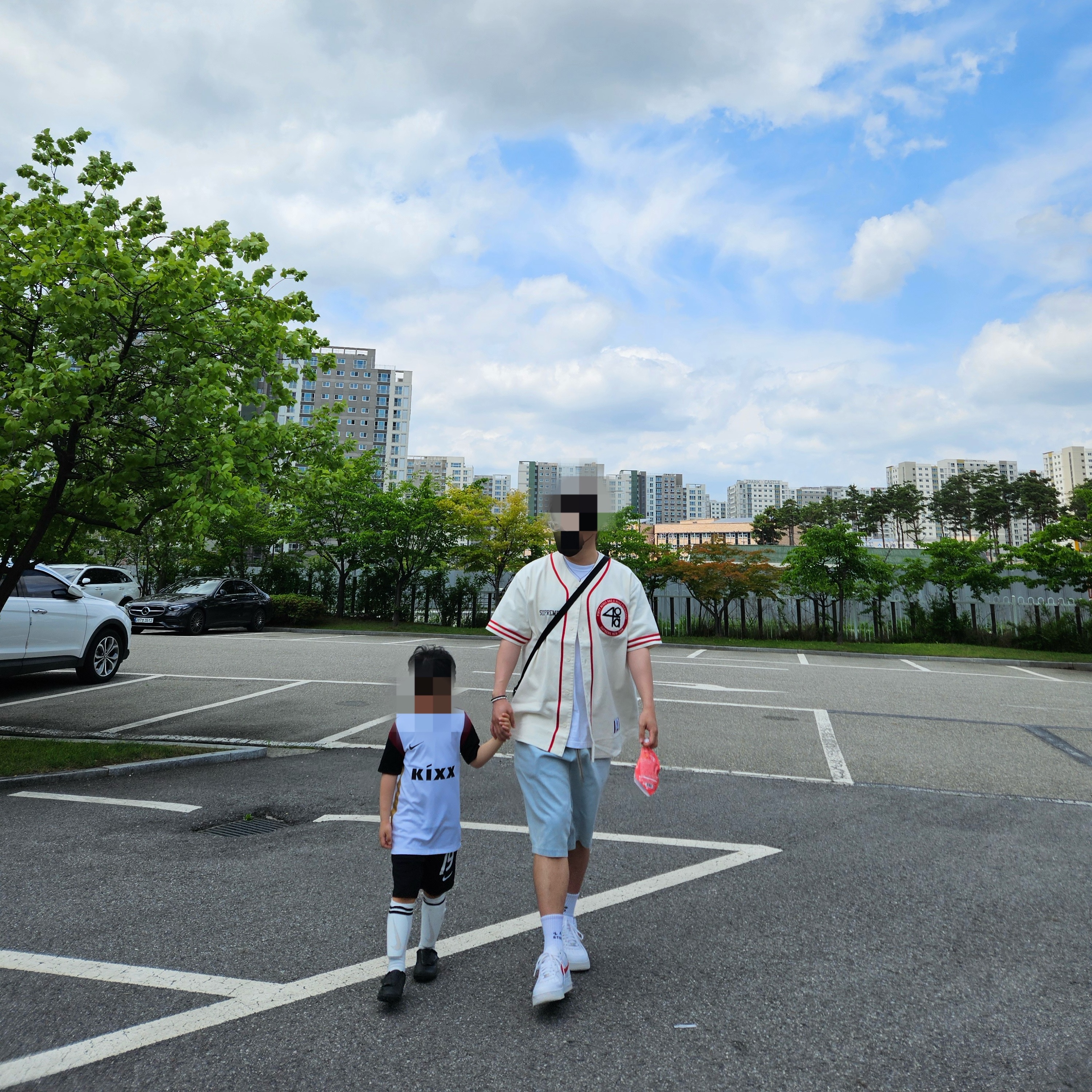 Supreme x 40 Acres Twill Baseball Jersey Natural - 25SS, Nike x Supreme Air Force 1 Low White Speed Red - Shanghai Store Exclusive 착용 스타일 - 2