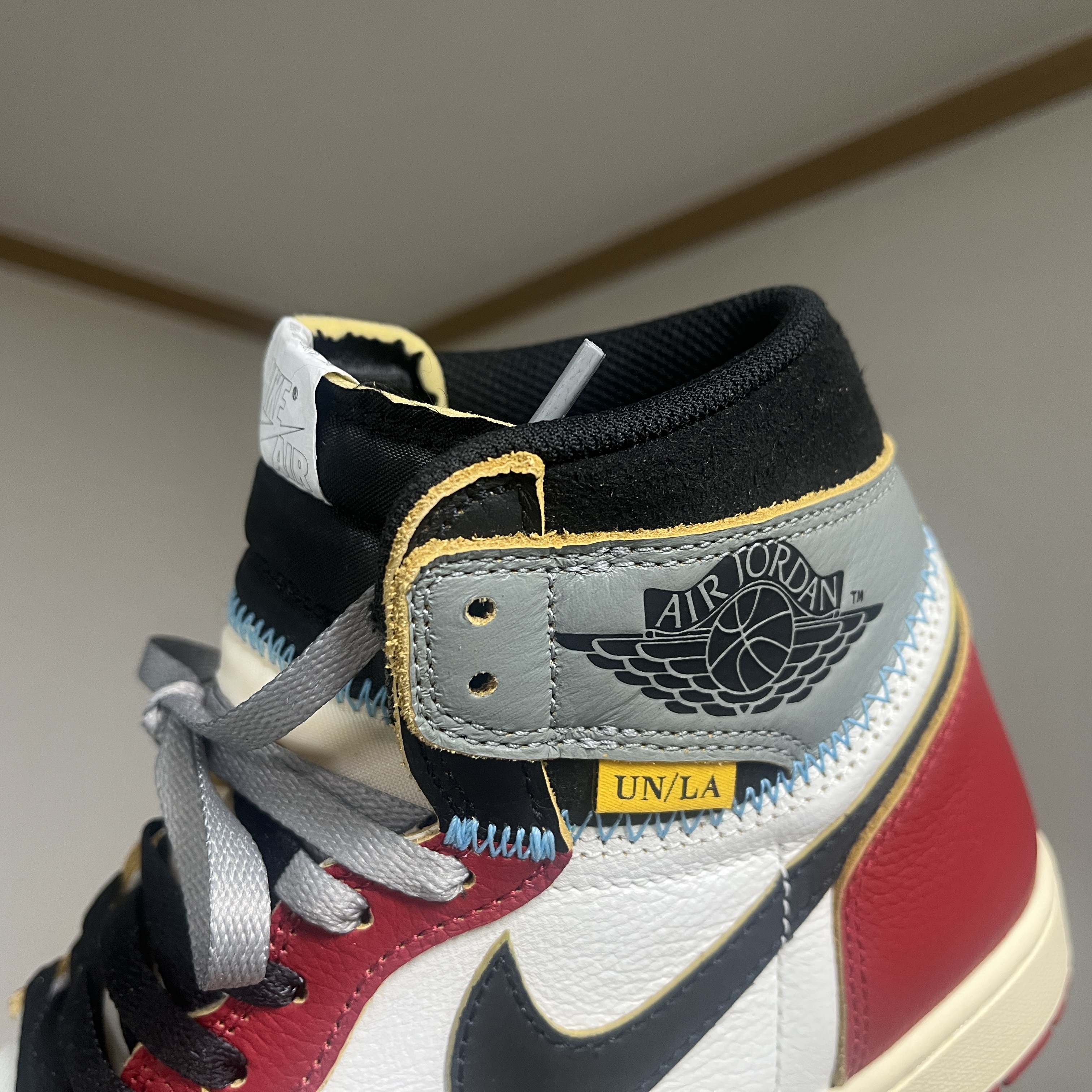 Jordan 1 x Union Retro High OG Chicago Shadow 착용 스타일 - 2