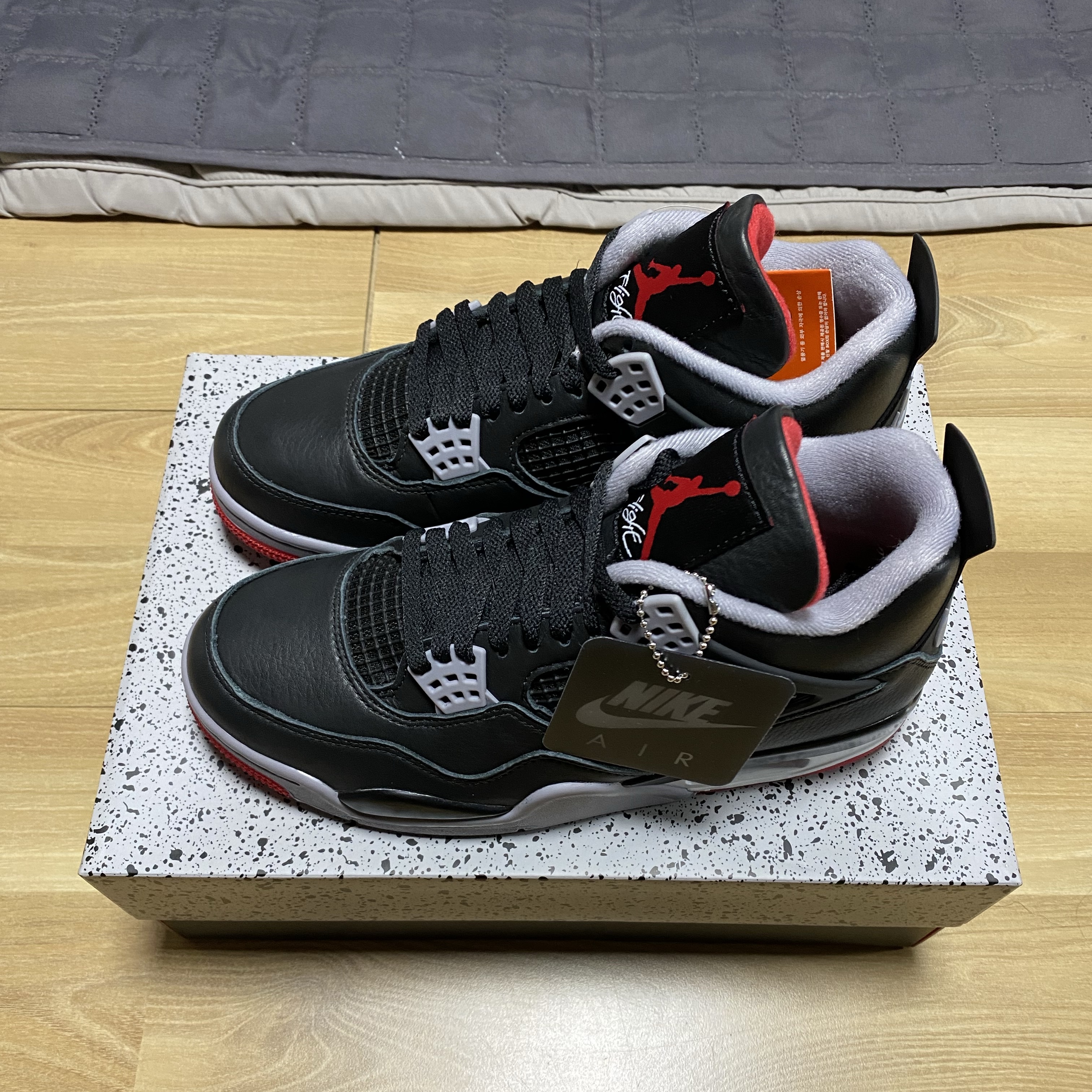 Jordan 4 Retro Bred Reimagined 착용 스타일