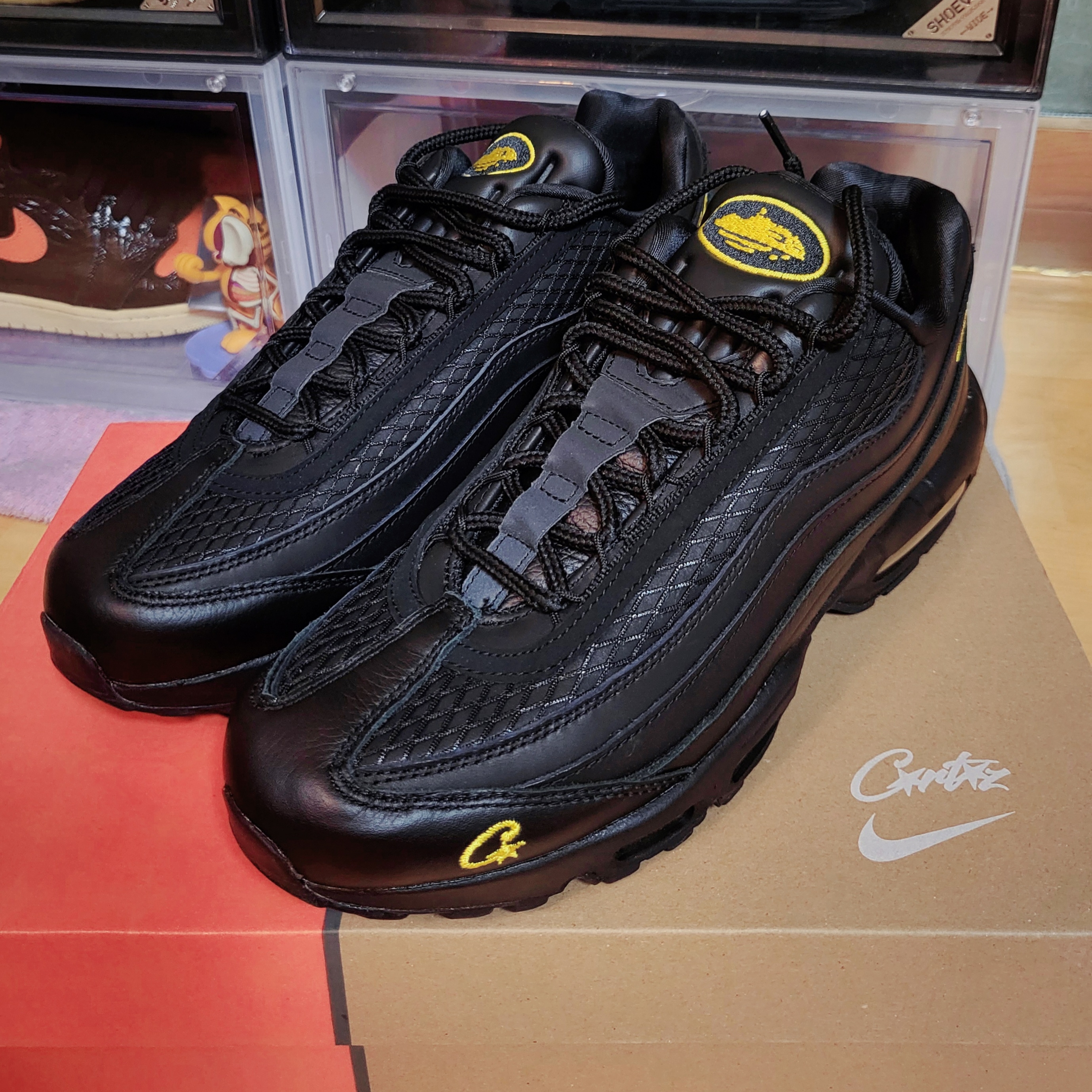Nike x Corteiz Air Max 95 Black and Tour Yellow, Adidas Yeezy Boost 350 V2 Zebra 2022/2023 착용 스타일 - 2