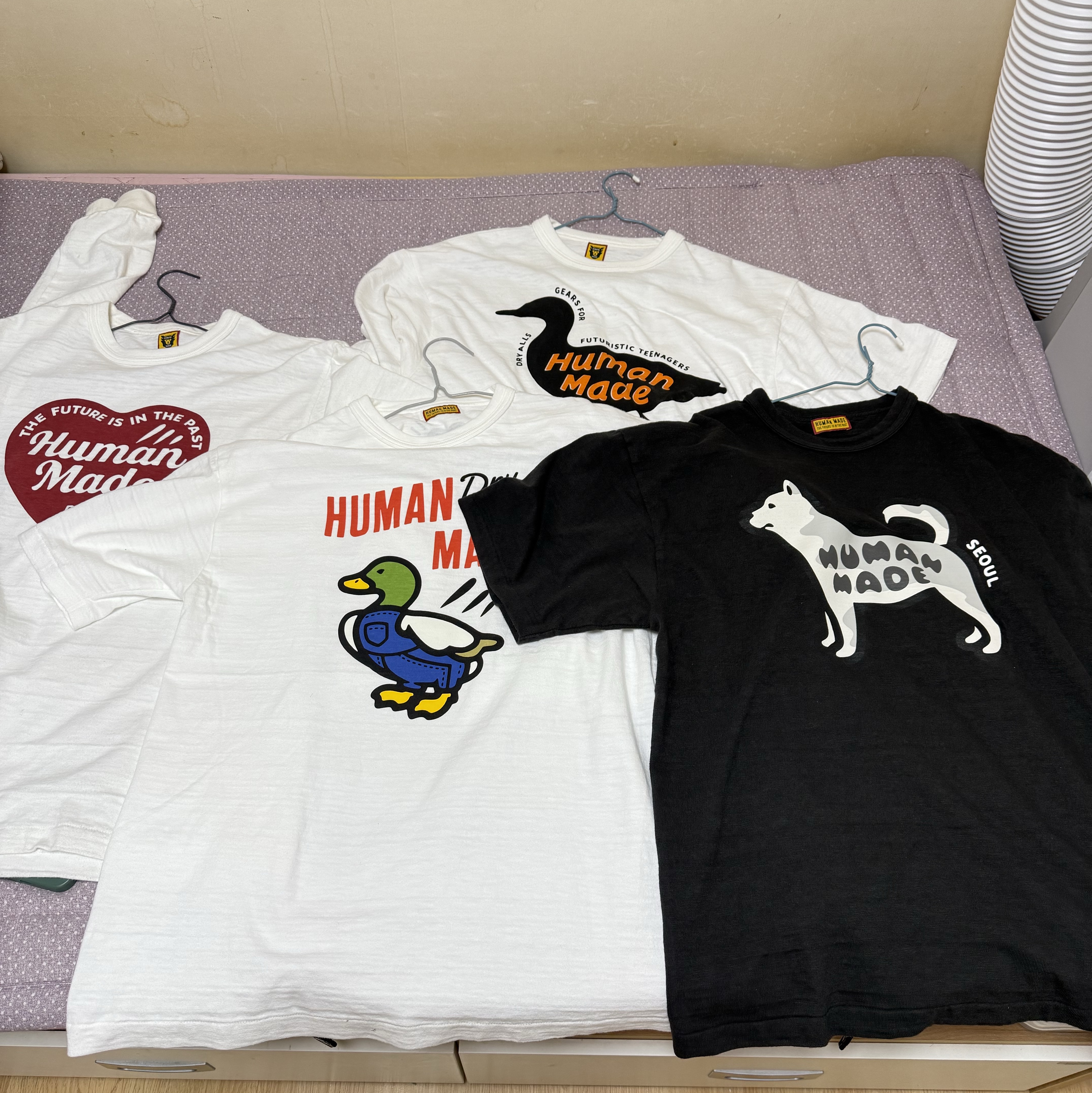 Human Made Graphic T-Shirt White, Human Made Animal Graphic T-Shirt Jindo Dog Black - Seoul Store Exclusive 착용 스타일