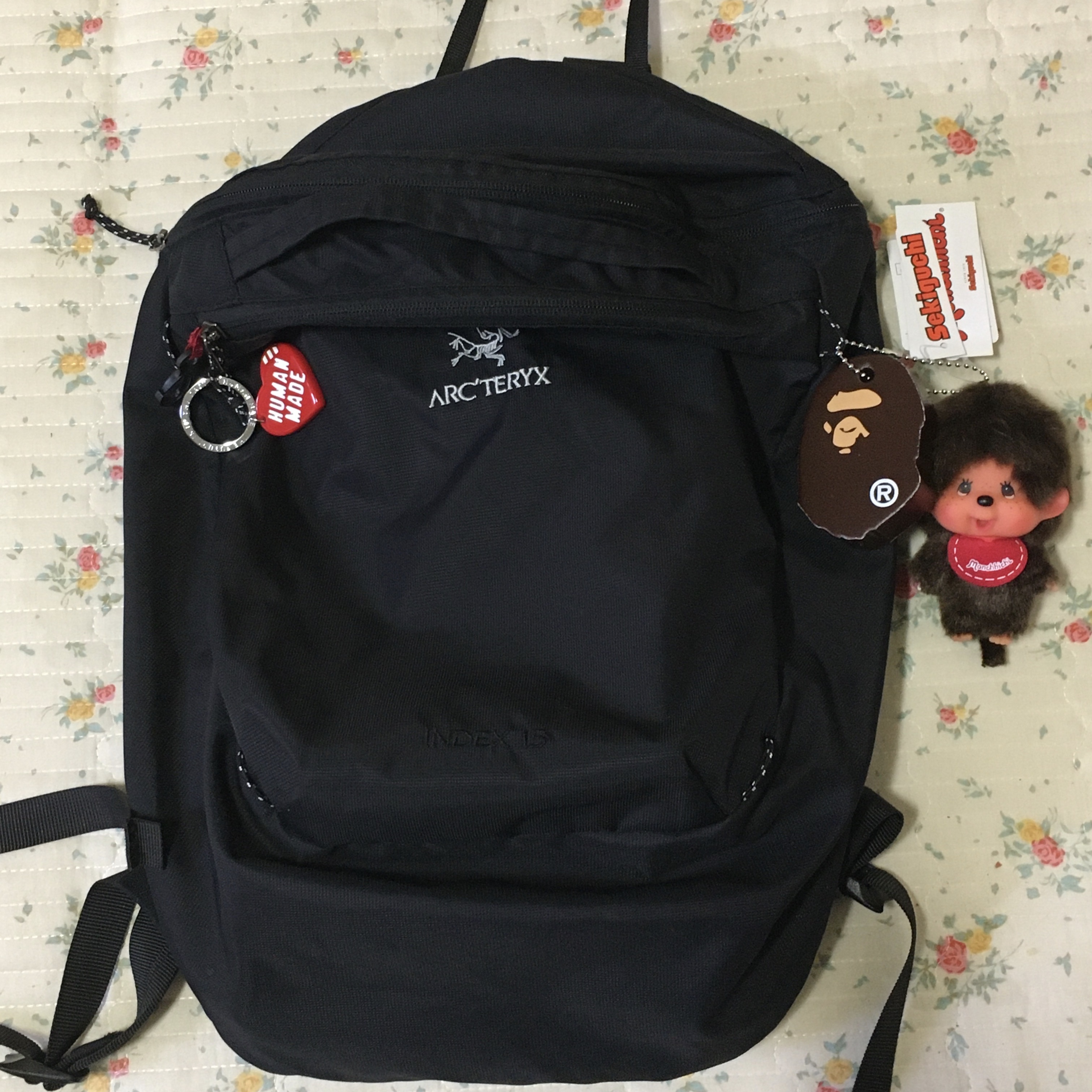 BAPE Ape Head Keychain (Synthetic Rubber), Monchhichi SS Girl Key Chain Brown 착용 스타일