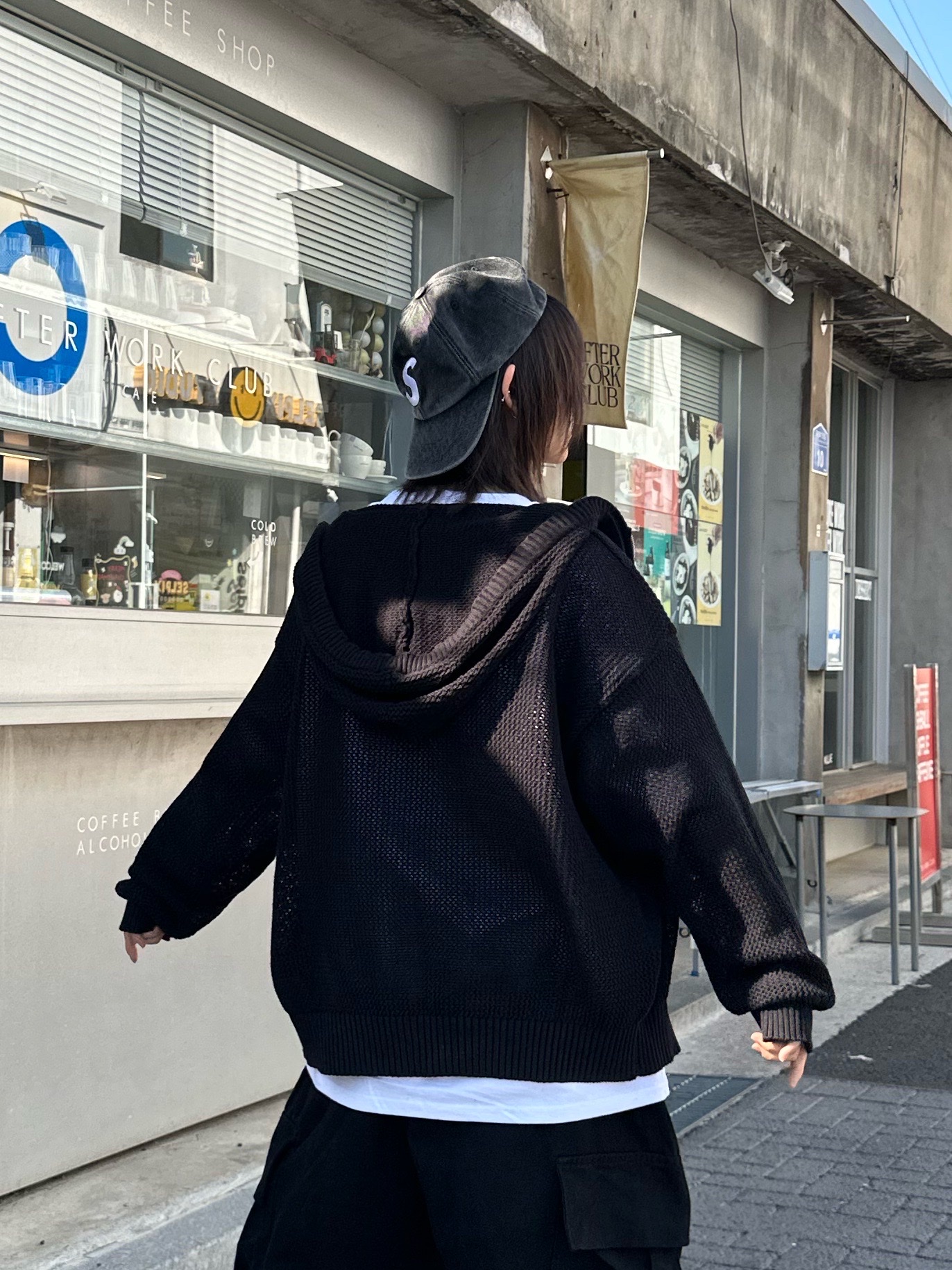 Supreme Pigment Canvas S Logo 6-Panel Black - 23SS, (W) Nike Air Force 1 '07 Low Triple Black 착용 스타일 - 4
