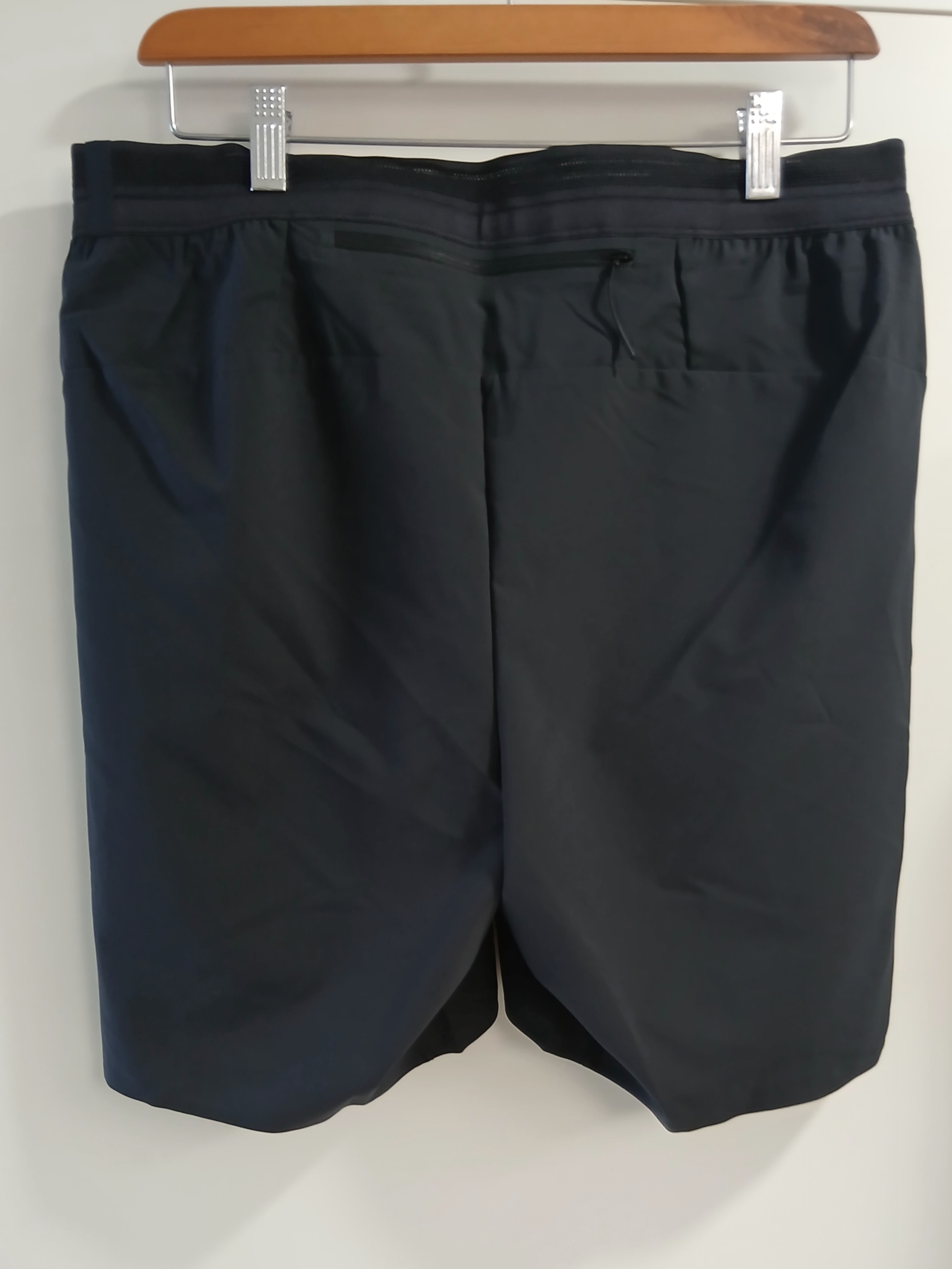 Arc'teryx Norvan Liner 7 Inch Shorts Black, Arc'teryx Norvan Liner Shorts 7 Inch Black 착용 스타일 - 3