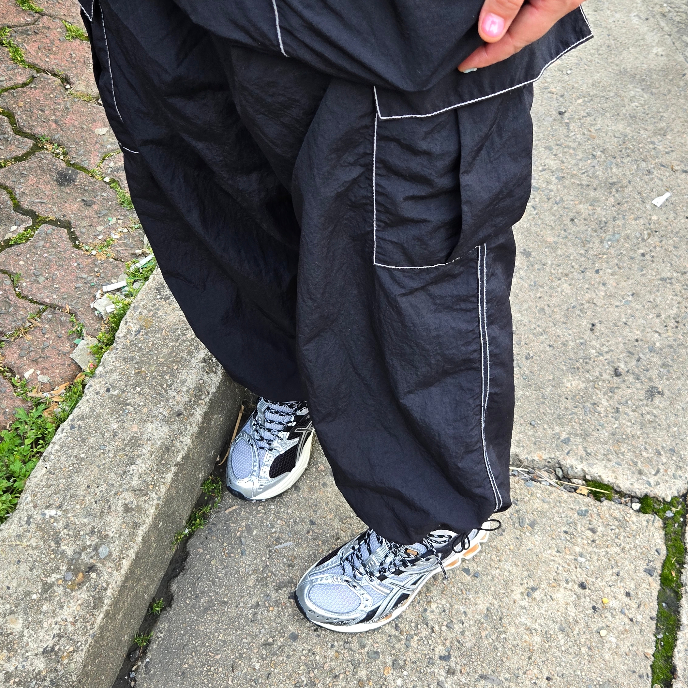 Asics Gel-Nimbus 10.1 Piedmont Grey Pure Silver 착용 스타일