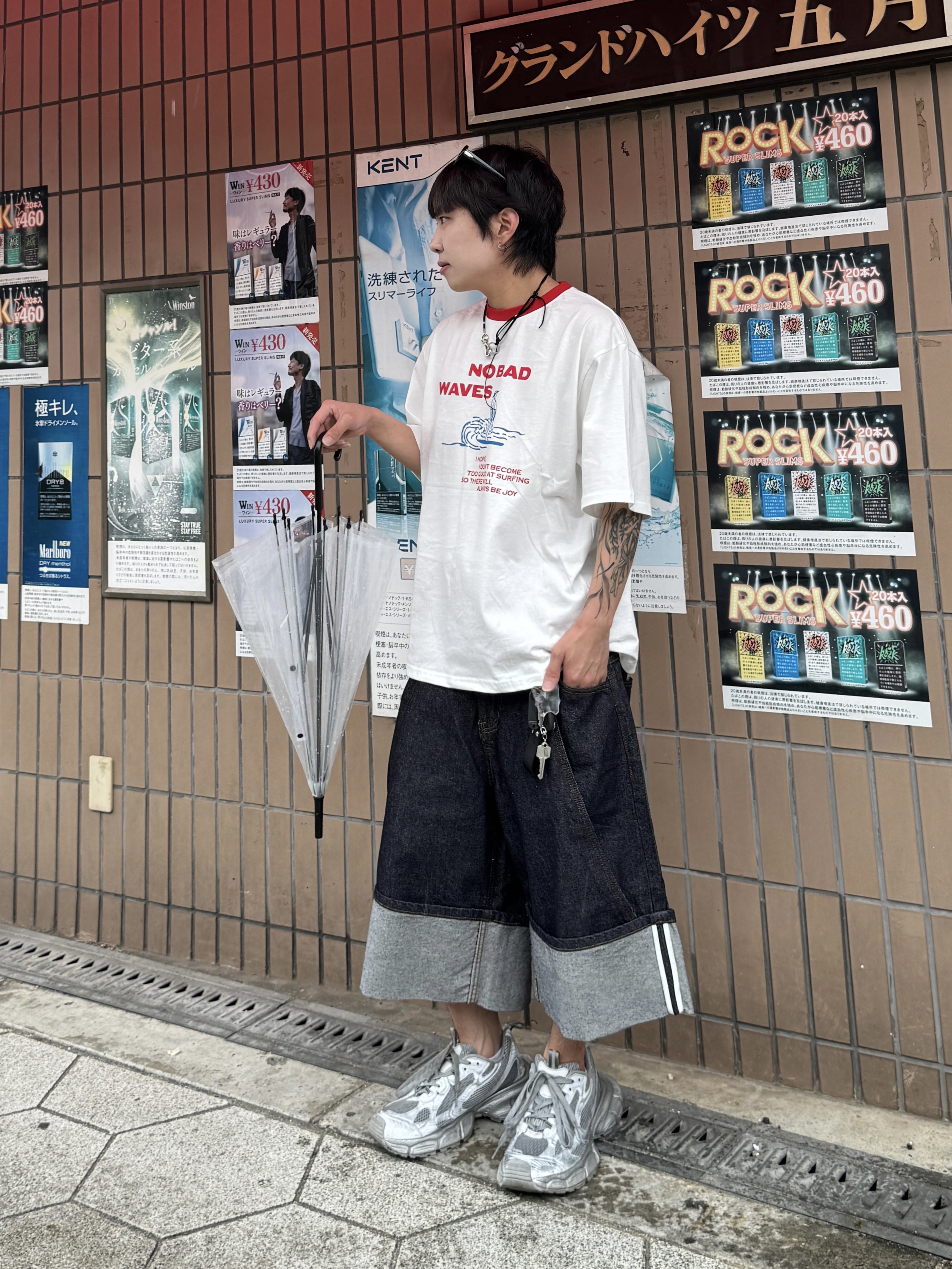 (W) Balenciaga 3XL Sneakers Light Beige 착용 스타일 - 1