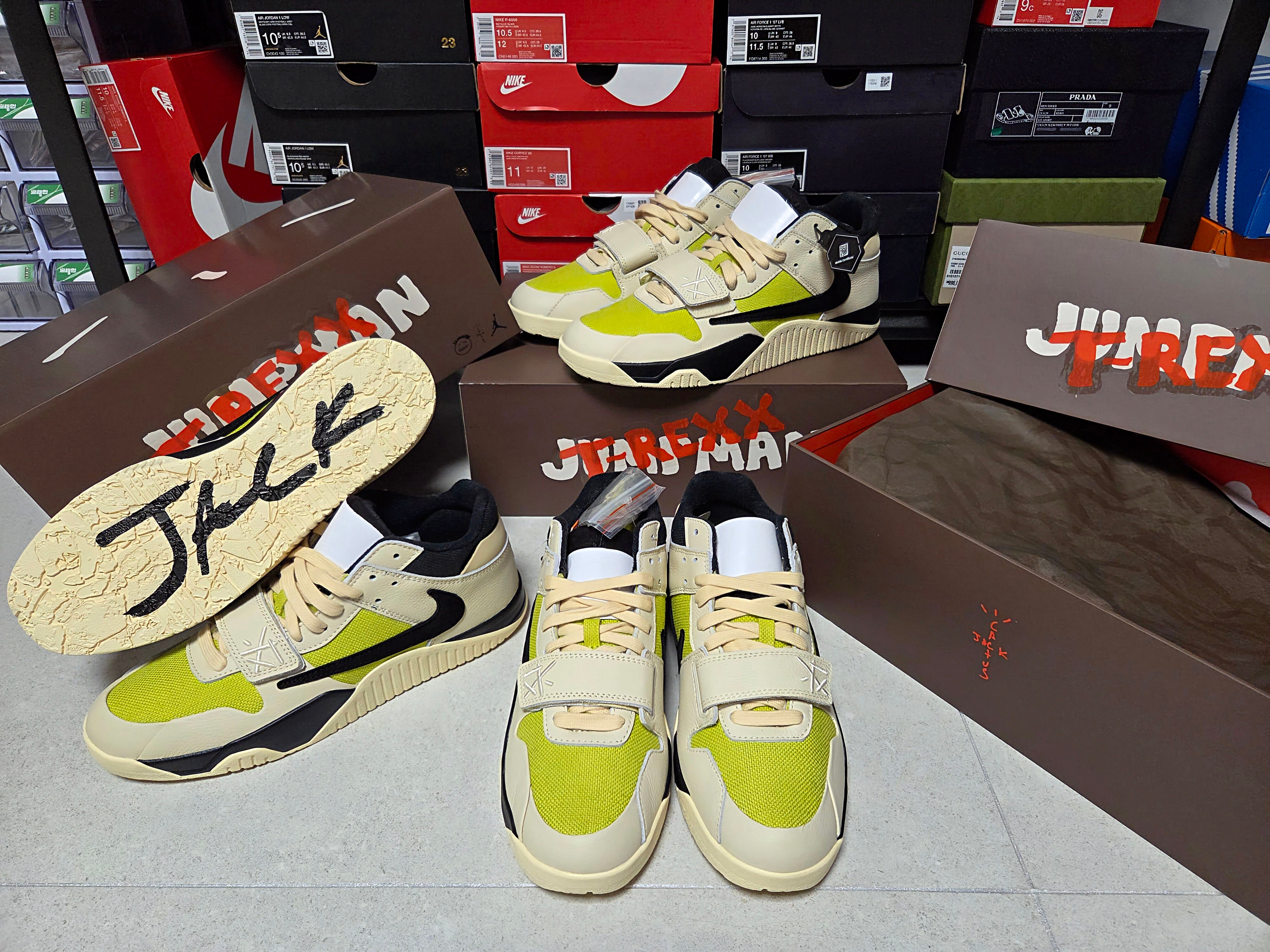 Jordan x Travis Scott Jumpman Jack TR Bright Cactus 착용 스타일
