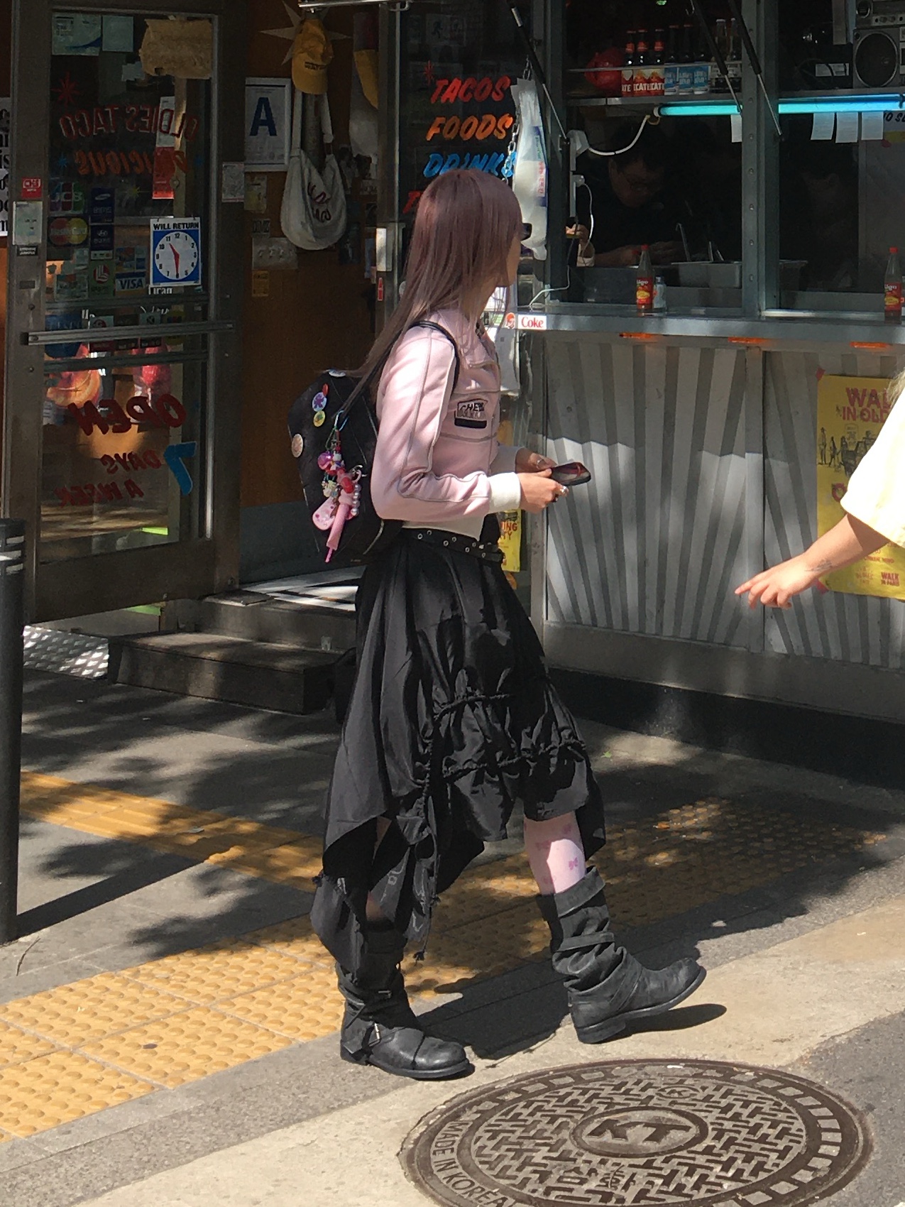 [6% 적립] NegativeThree  Slouchy Long Boots Washed Black 착용 스타일 - 2