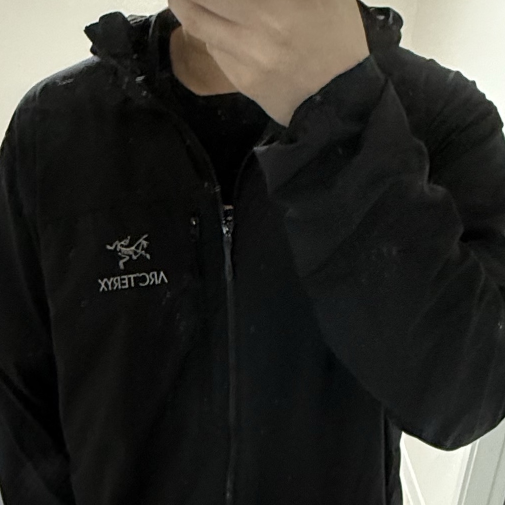 Arc'teryx Squamish Hoody Black 착용 스타일 - 2