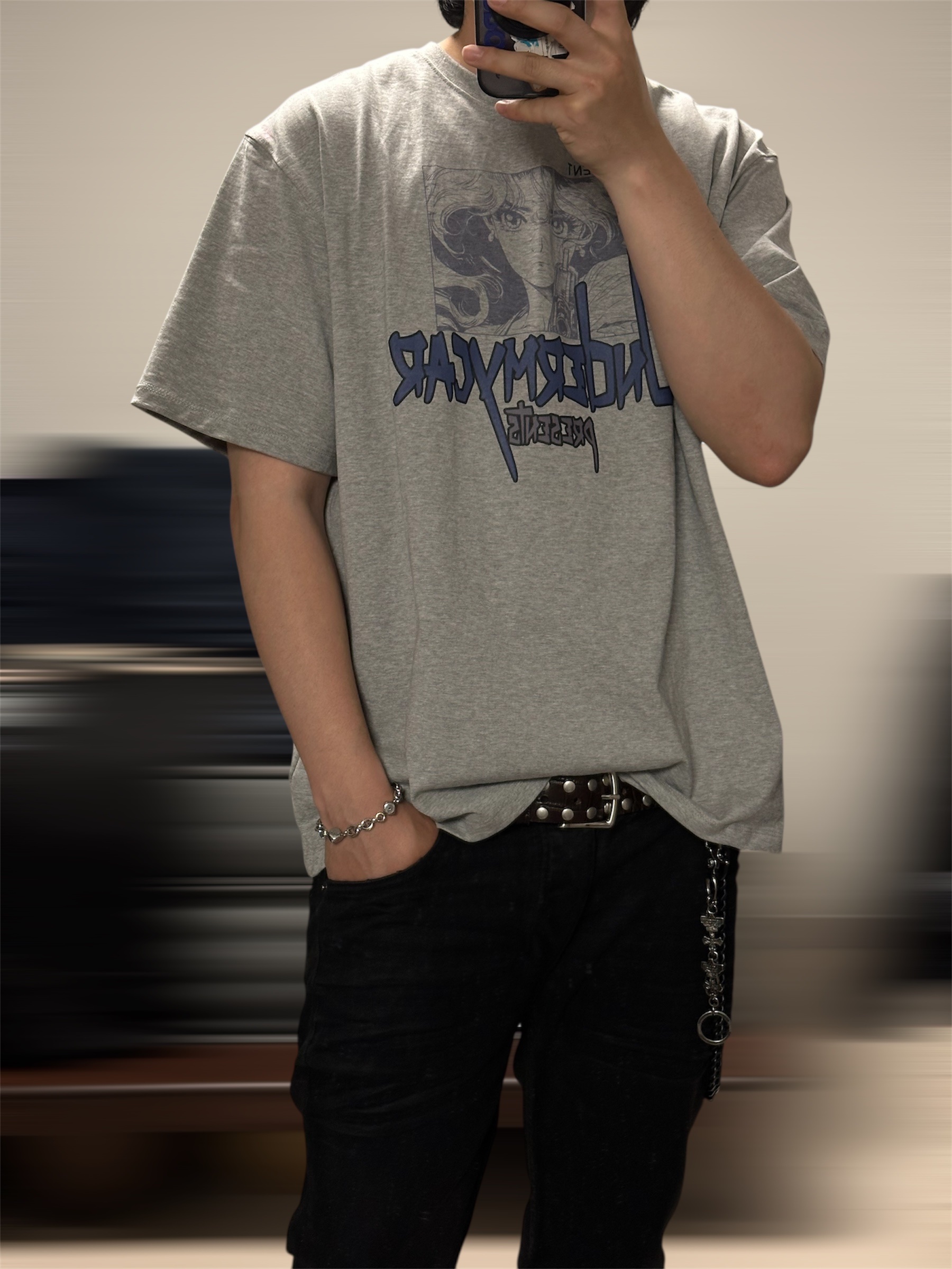 Stussy 8 Ball Studded Belt Black 착용 스타일